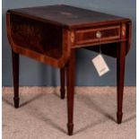 Pembroke-Tisch, US-Stilmöbel eines wohl niederländischen Herstellers nach britischem Vorbild. Crotc