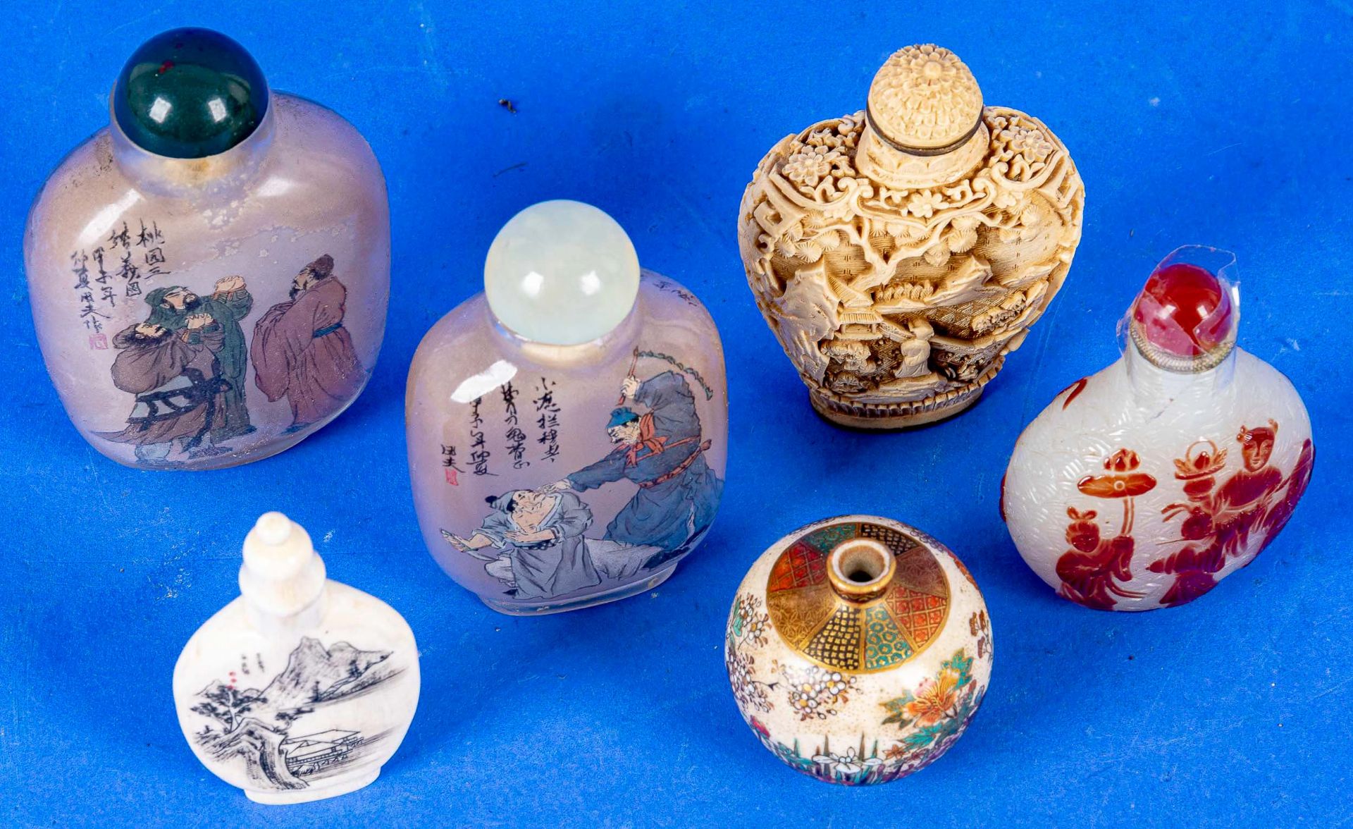 5-tlg. Konvolut alter, älterer, teilweise antiker chinesischer Snuffbottles und Flakons; 1 kleine b - Bild 3 aus 15