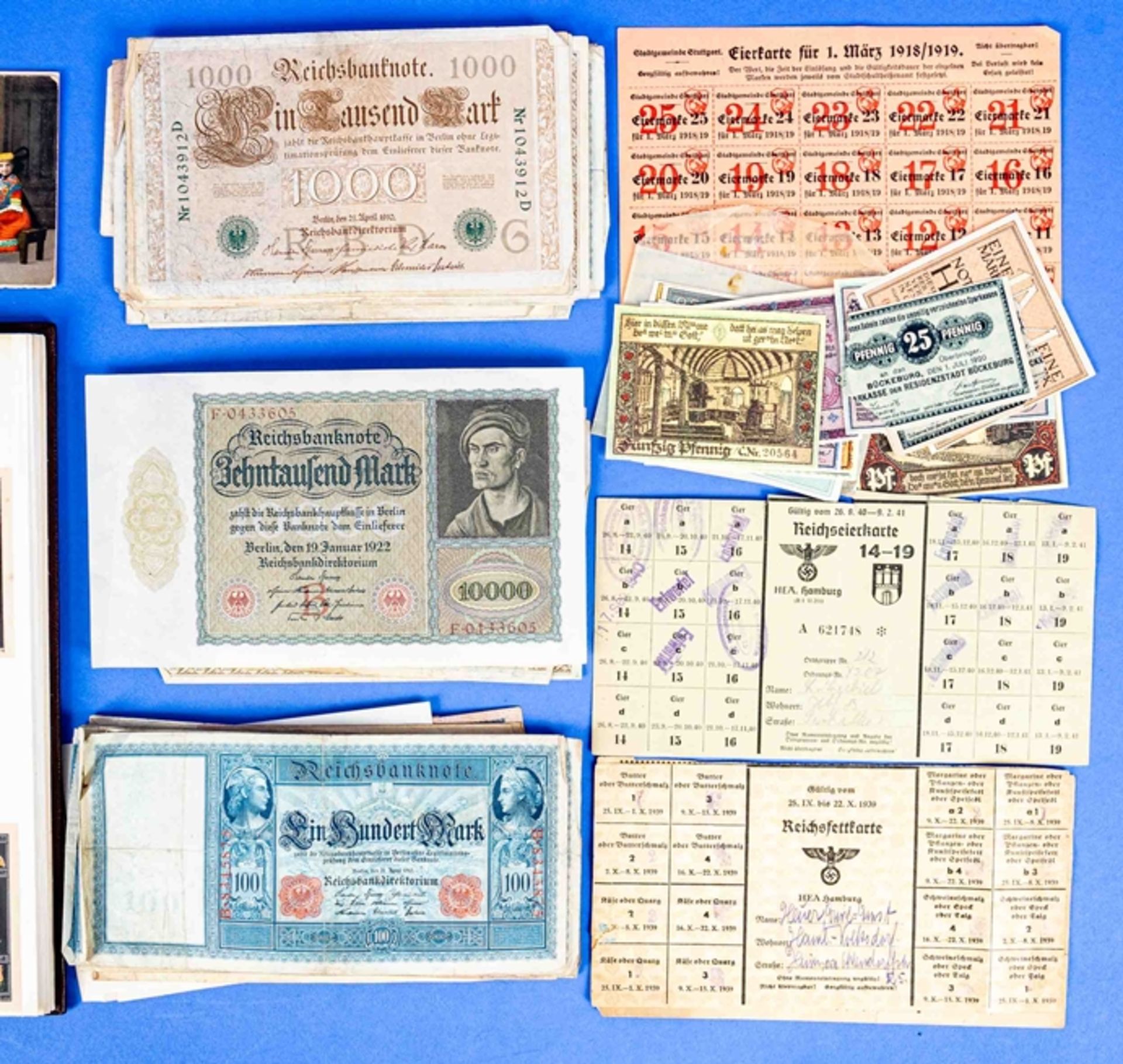 Kleine Privatsammlung "Geldscheine/Banknoten & Notgeldscheine", wenige Post- & Ansichtskarten beige - Bild 3 aus 3