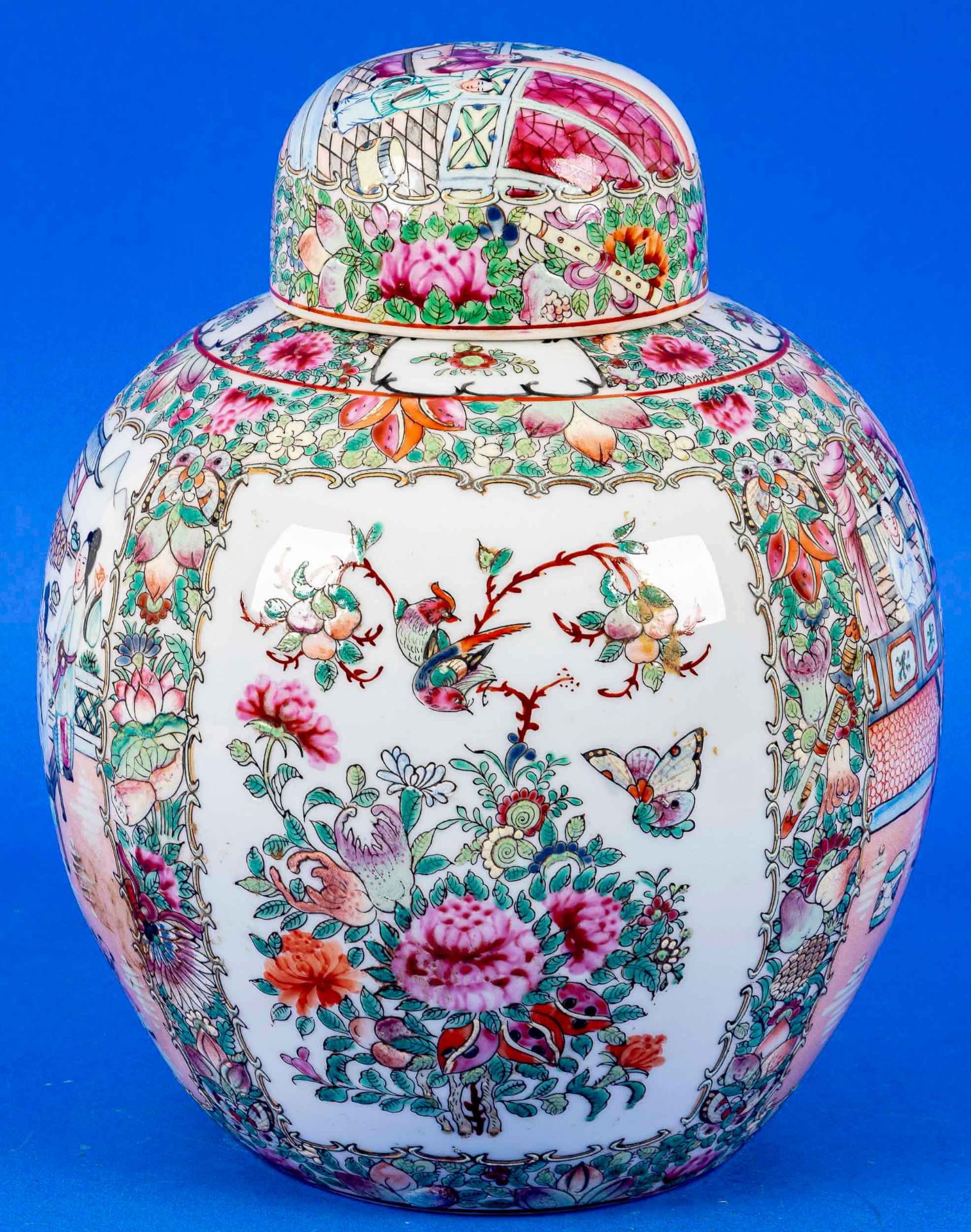 Großer Ingwer Jar, China 20. Jhdt., weißes Porzellan mit aufwändiger Kanton-Emaille-Malerei, Schrif - Bild 9 aus 12