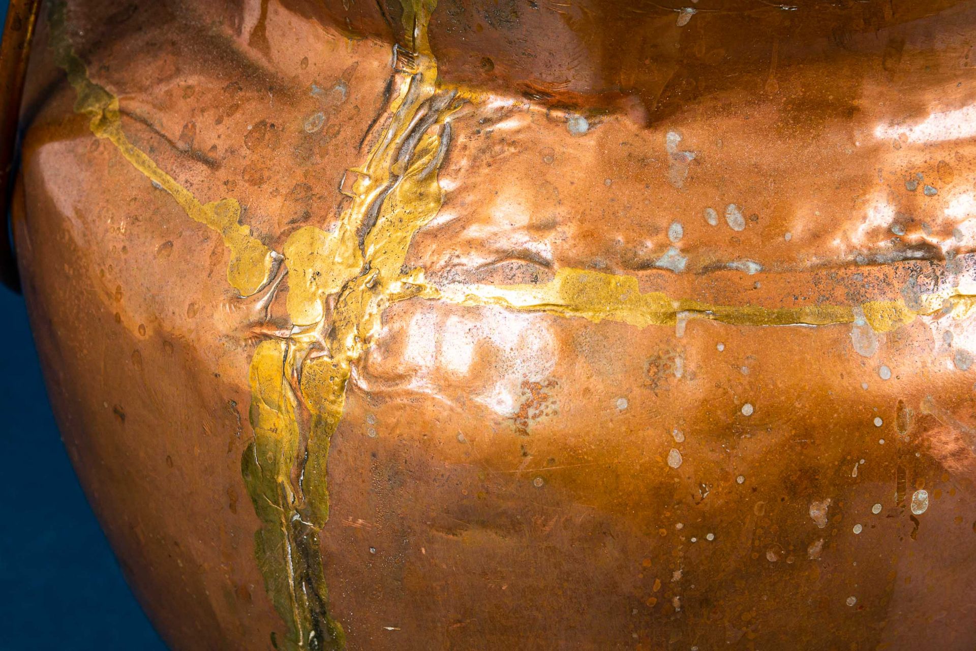 3tlg. Konvolut versch. alter oder antiker Kupfergefäße, bestehend aus: Henkelschale (Durchmesser ca - Bild 18 aus 23