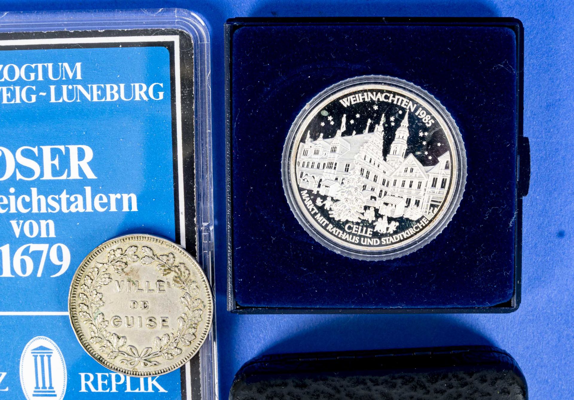 11teilige Münzsammlung, teilweise Silber, teilweise Nachprägungen. Versch. Alter, Größen, Materiali - Bild 4 aus 6