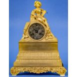 Feine antike Pendule, matt- und glanzvergoldetes Messinggehäuse, Frankreich um 1890; die Uhr von si