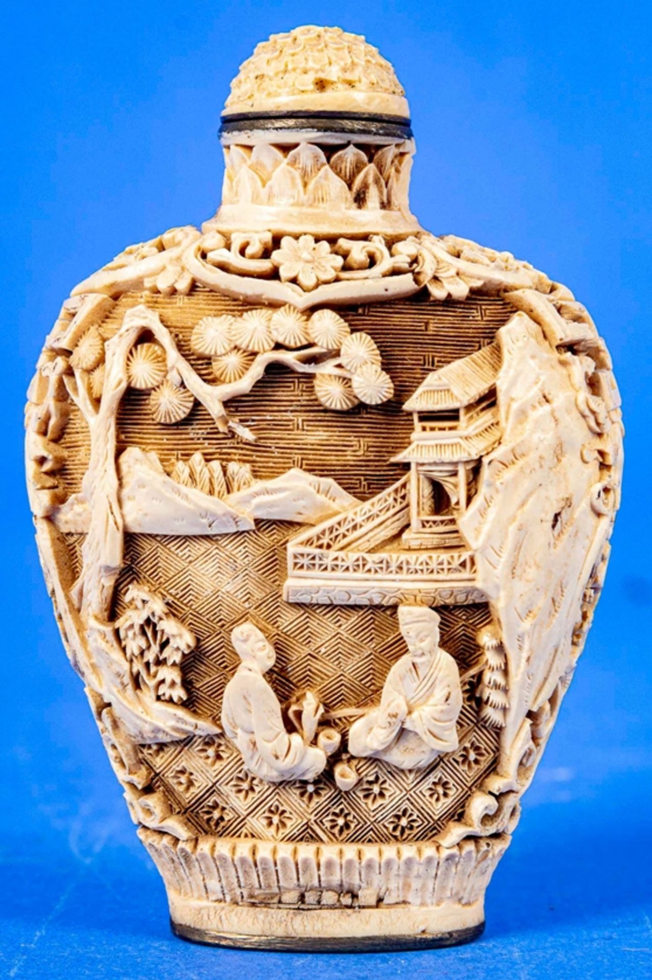 5-tlg. Konvolut alter, älterer, teilweise antiker chinesischer Snuffbottles und Flakons; 1 kleine b - Bild 9 aus 15