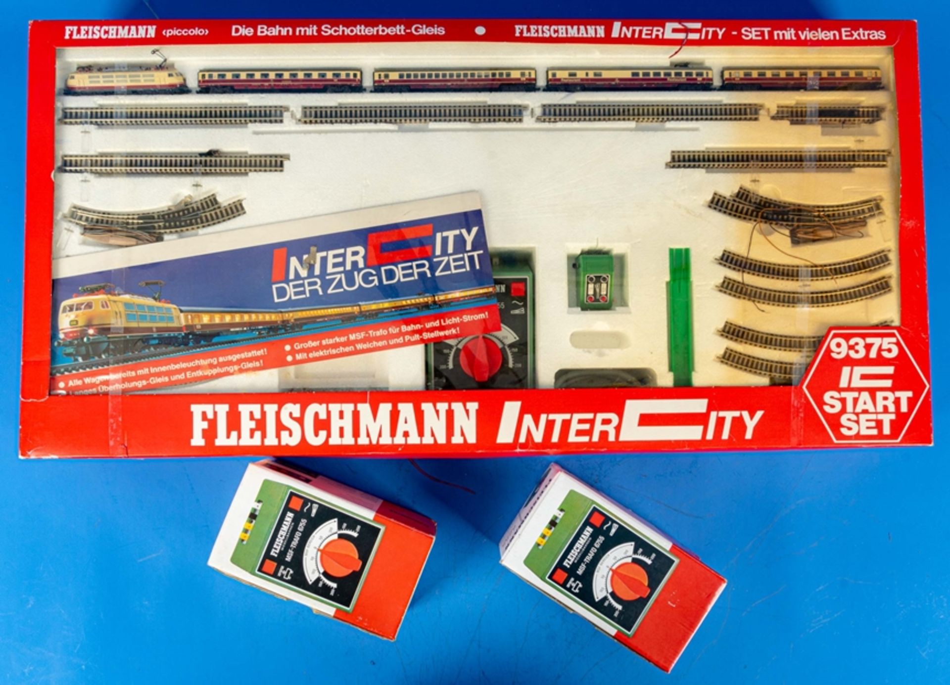 Fleischmann Intercity 9375 Starter-Set in orig. Kartonage sowie 2 x MSF-Trafo 6675, ebenfalls ins o - Bild 2 aus 2