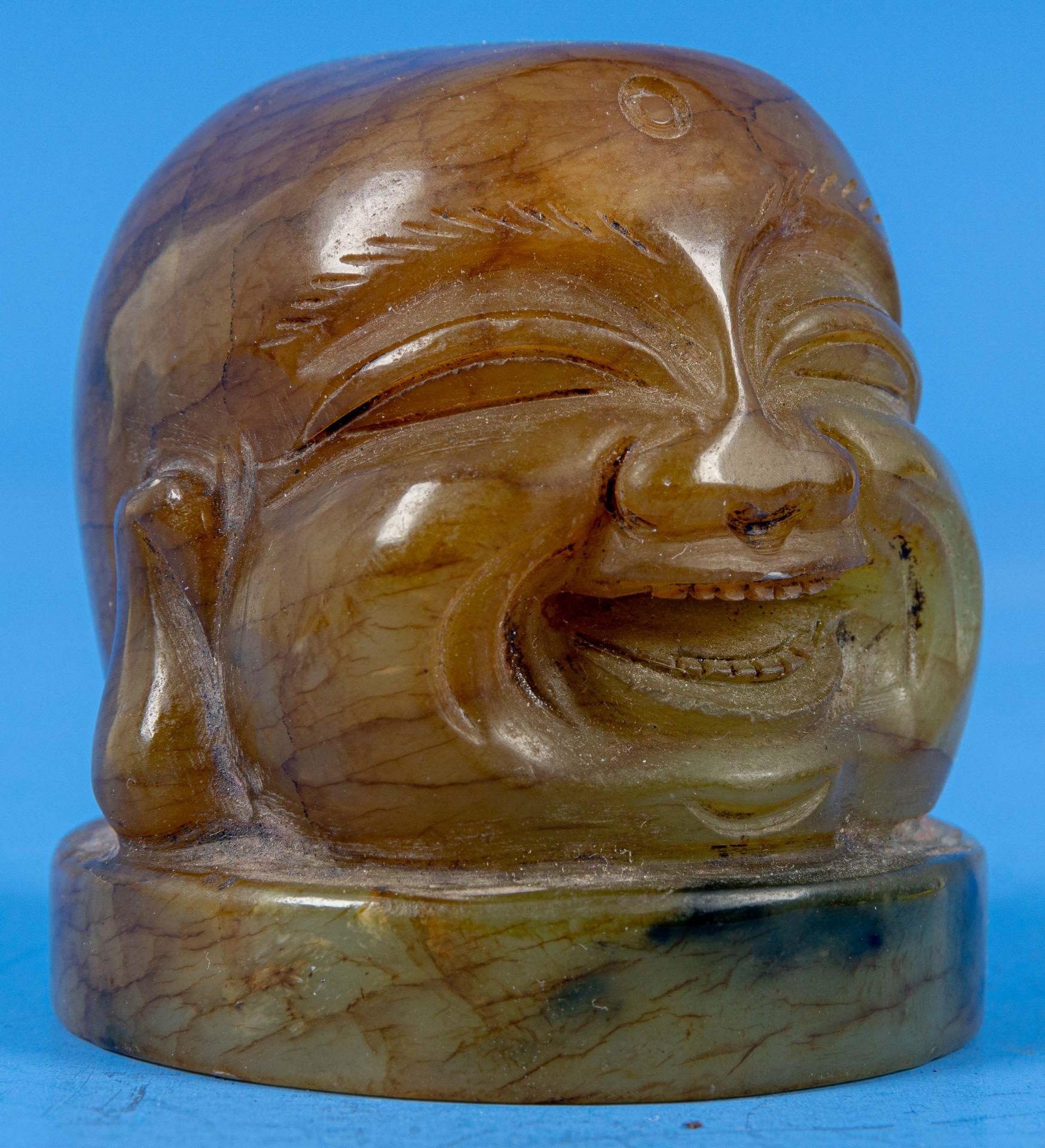 Briefbeschwerer bzw. Stempelrohling, grün-bräunliche Jade als "Lachender Buddha"-Kopf gearbeitet, o - Bild 6 aus 7