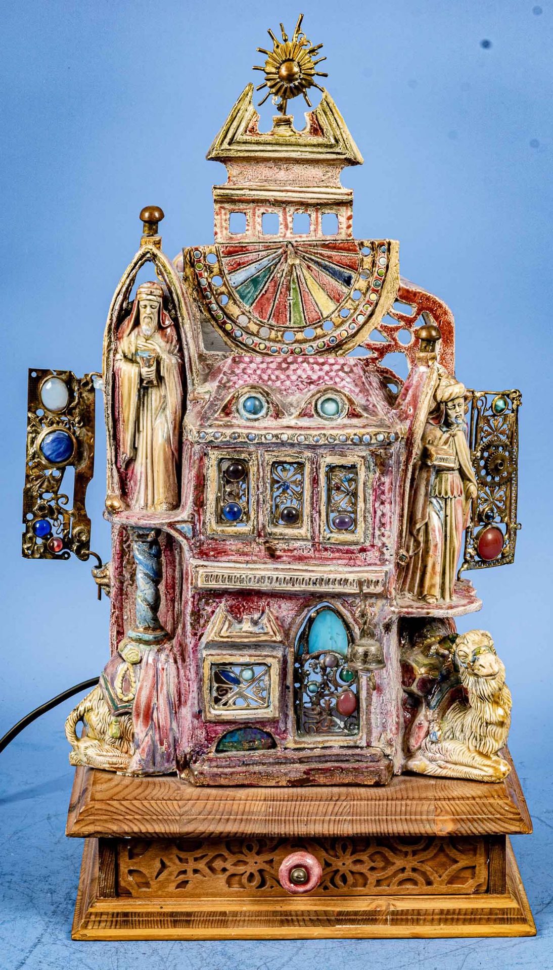 "Kathedrale" - skurrile Lichtskulptur, Keramik, mit versch. Materialien kunstvoll gestaltetes, hohl - Image 2 of 15