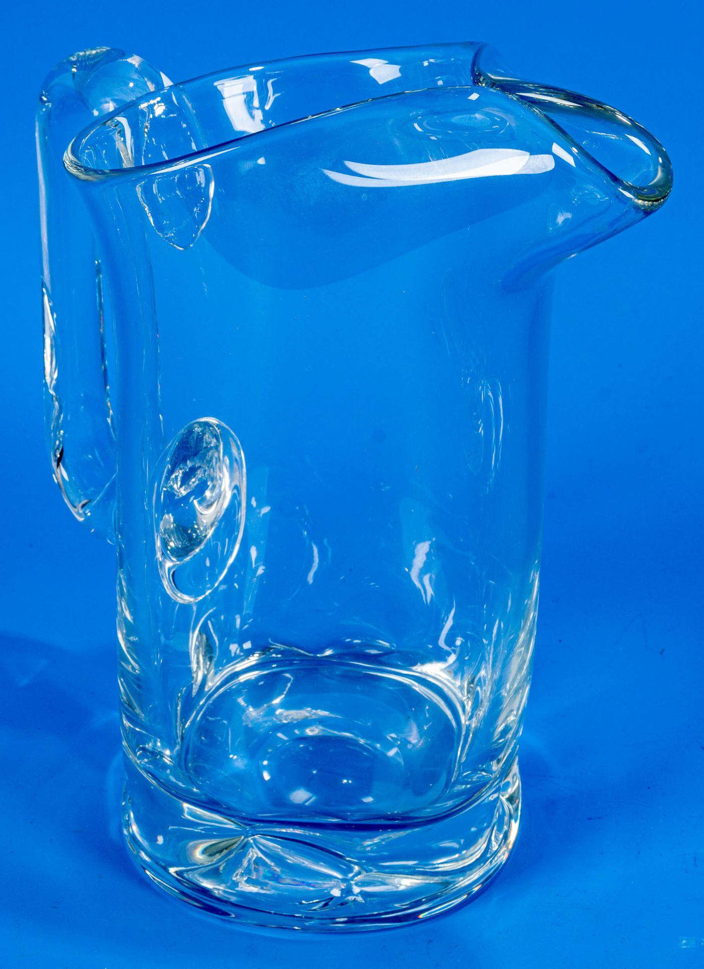 3teiliges Konvolut versch. Saftkrüge/Wasserkrüge. Farblose Glaskörper mit seitlichem Griff, teilwei - Image 7 of 9