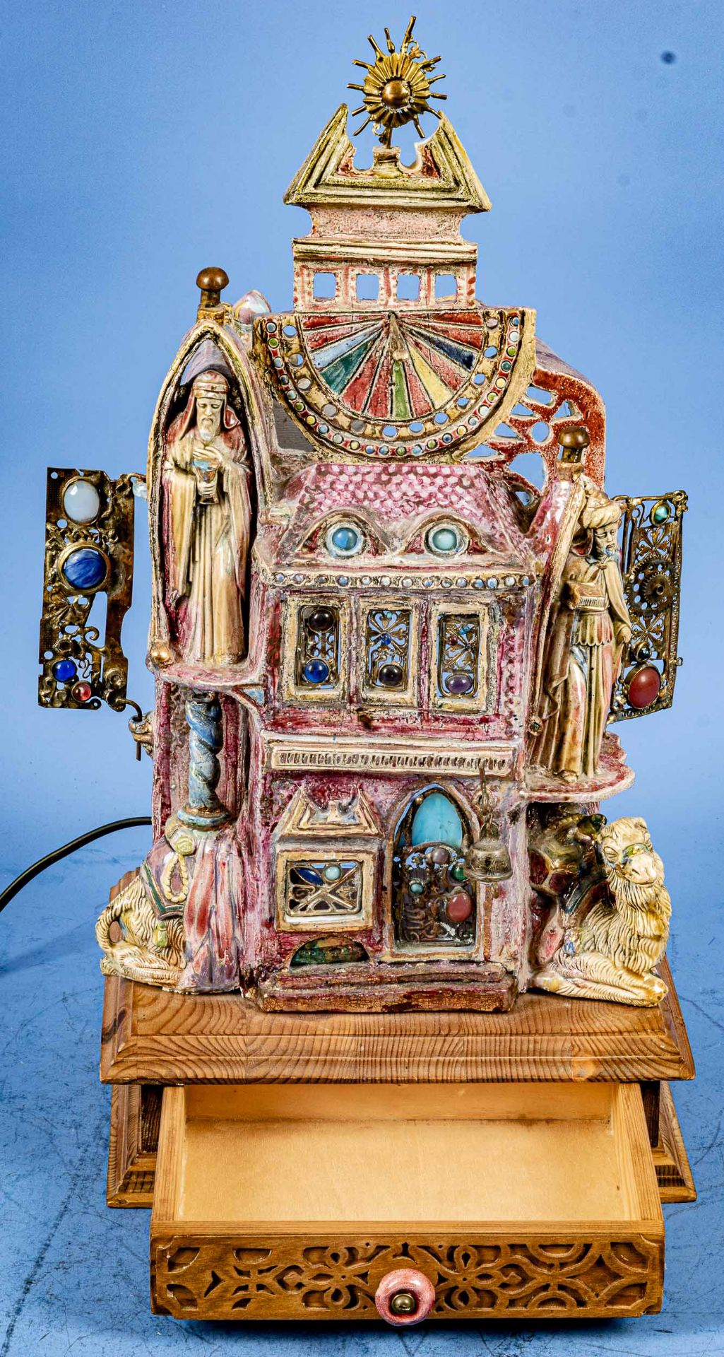 "Kathedrale" - skurrile Lichtskulptur, Keramik, mit versch. Materialien kunstvoll gestaltetes, hohl - Image 3 of 15