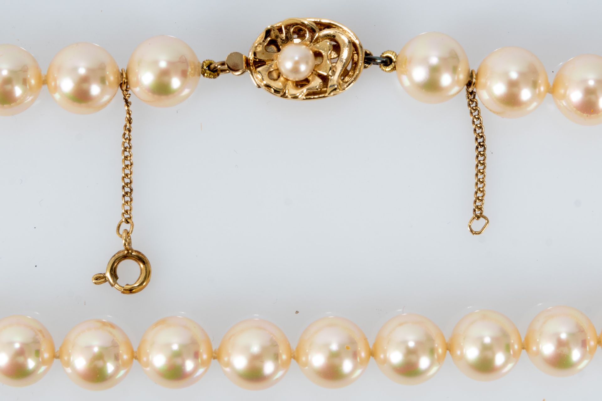 Schwere MAJORICA-Perlenkette, einzeln geknotet, Länge ca. 63 cm, champagnerfarbener Lüster, der Sic - Image 6 of 9
