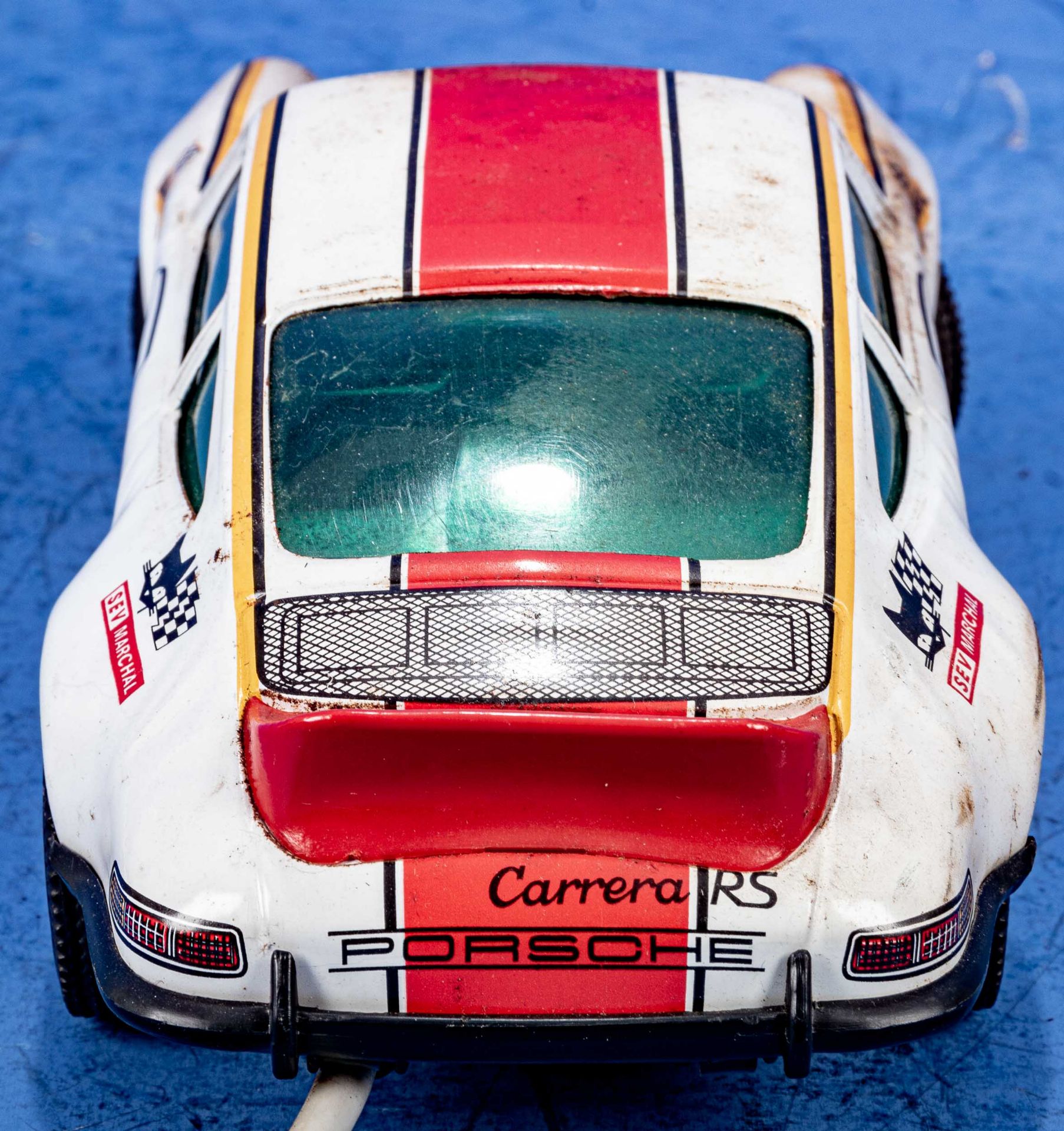 Porsche 911 Carrera RS mit Fernbedienung an Kabel; Blechkarosse, ungeprüft. - Bild 5 aus 6