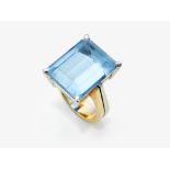 Ring mit Aquamarin