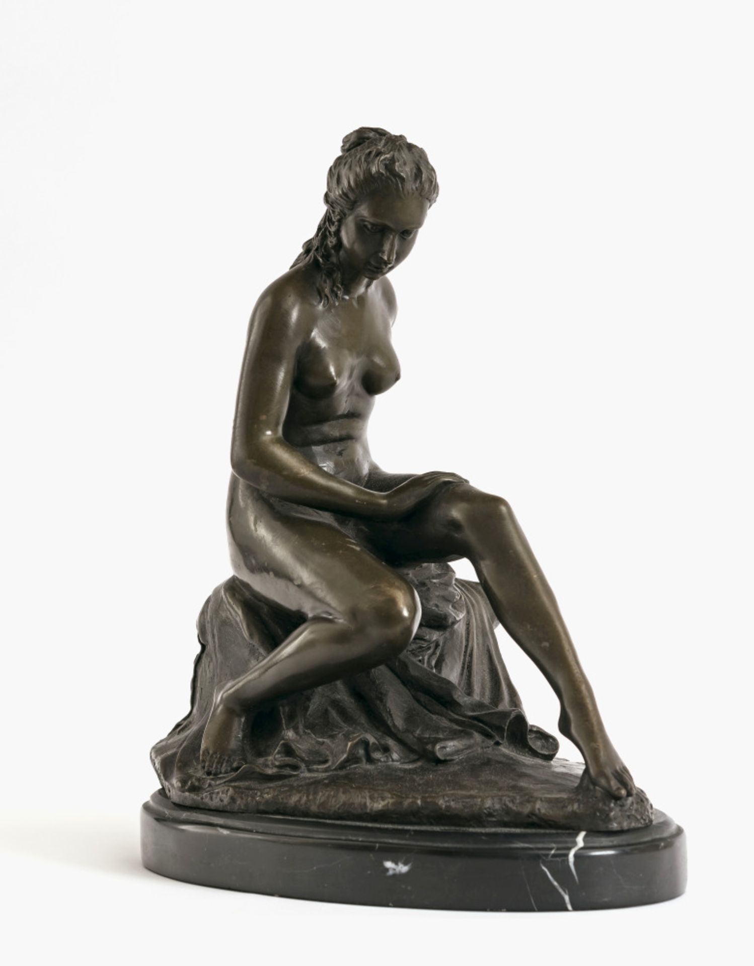 Bathing woman - Later cast after Christophe-Gabriel Allegrain (1710-1795) 