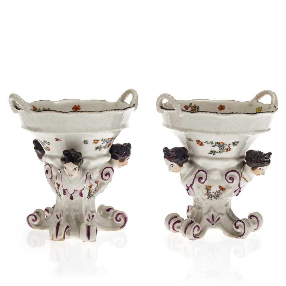 A pair of spice bowls - Meissen, circa 1745 