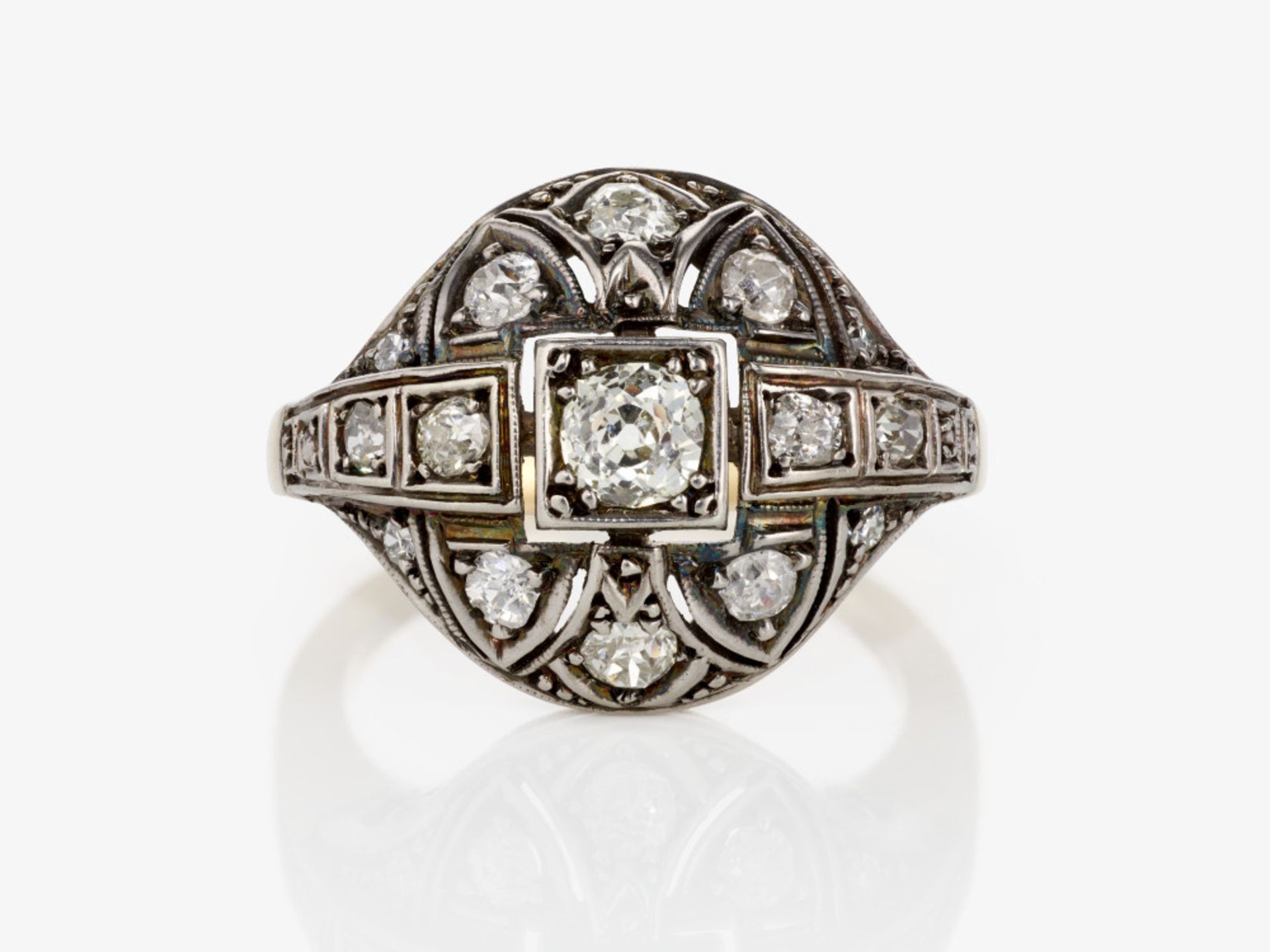 A historicising ring decorated with old-cut diamonds - Image 2 of 2