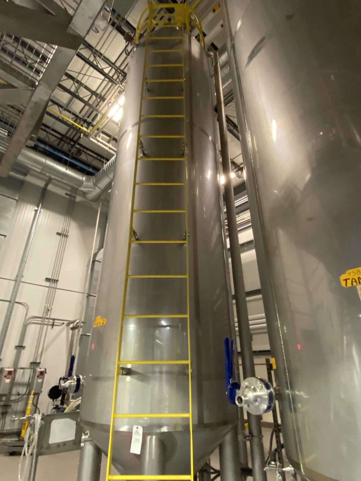 2018 Metalcraft 45 BBL Stainless Steel Vertical Beer Tank, Glycol Jacketed, CIP Dev | Rig Fee: $2250 - Image 3 of 4