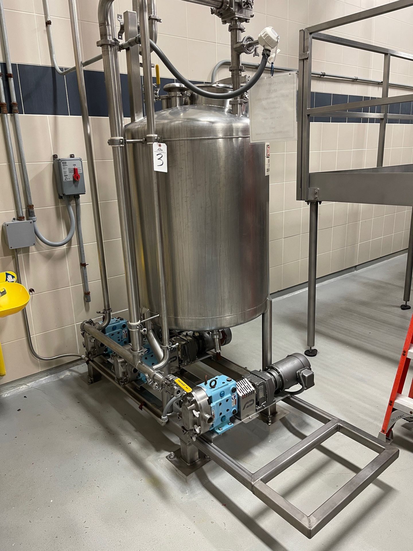 2013 Mixer Direct 120 Gallon Stainless Steel with (3) 2014 SPX 030 U2 Onboard Posit | Rig Fee $600