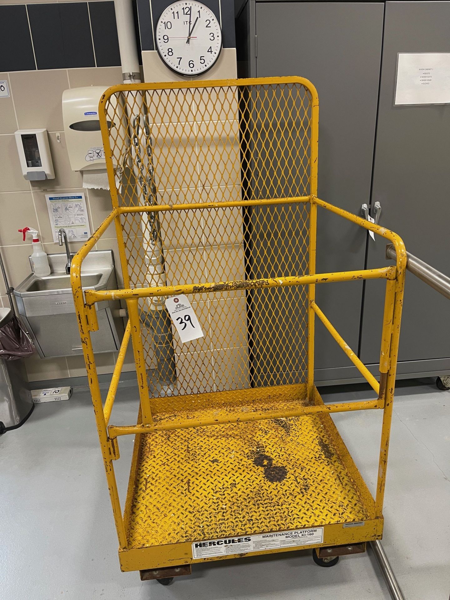 Hercules Fork Lift Maintenance Platform, Model KI-160, Approx. 3'x3' with 62" Guard | Rig Fee $25