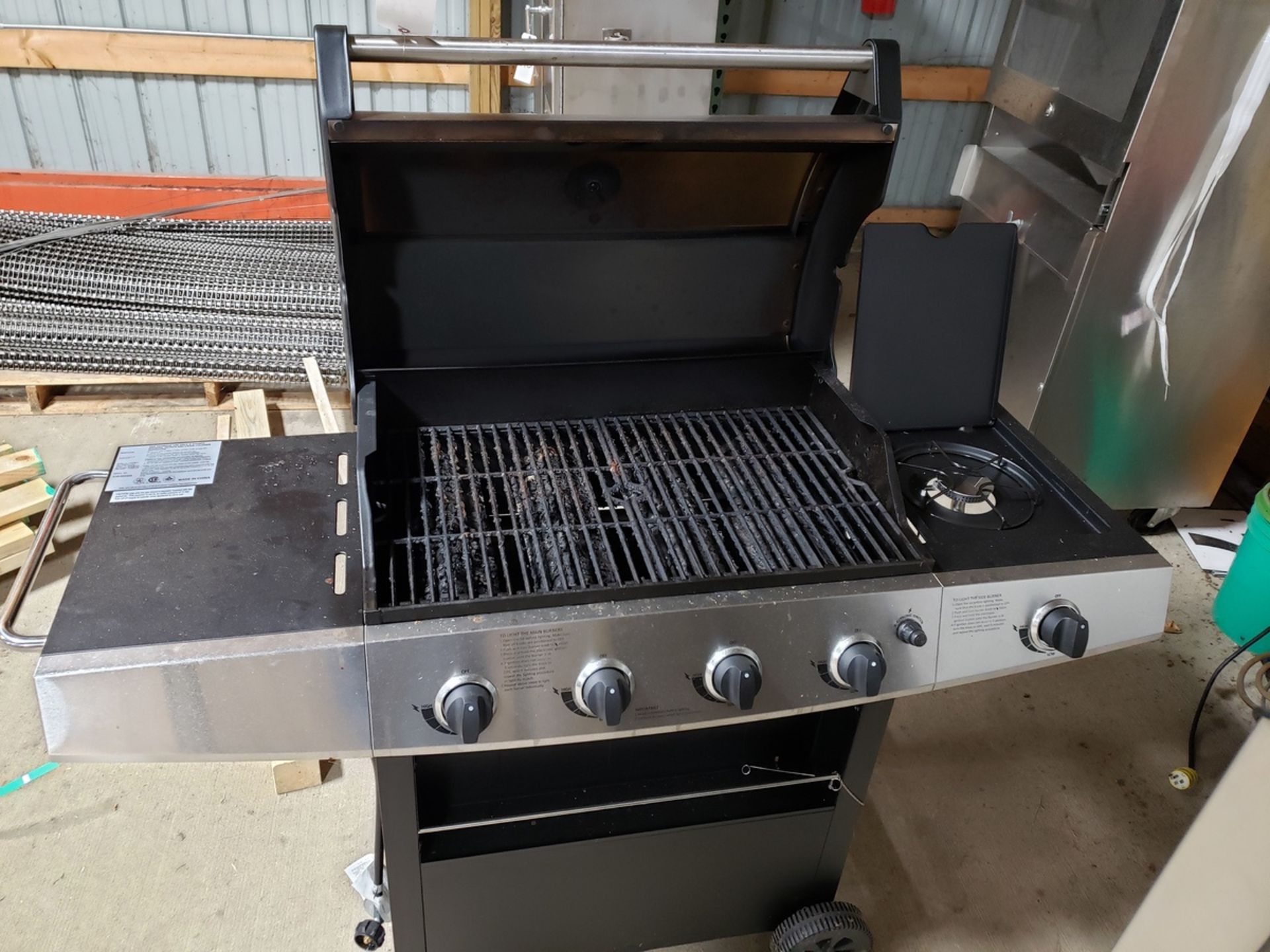 Savor Pro LP Grill | Rig Fee $75 - Image 2 of 2