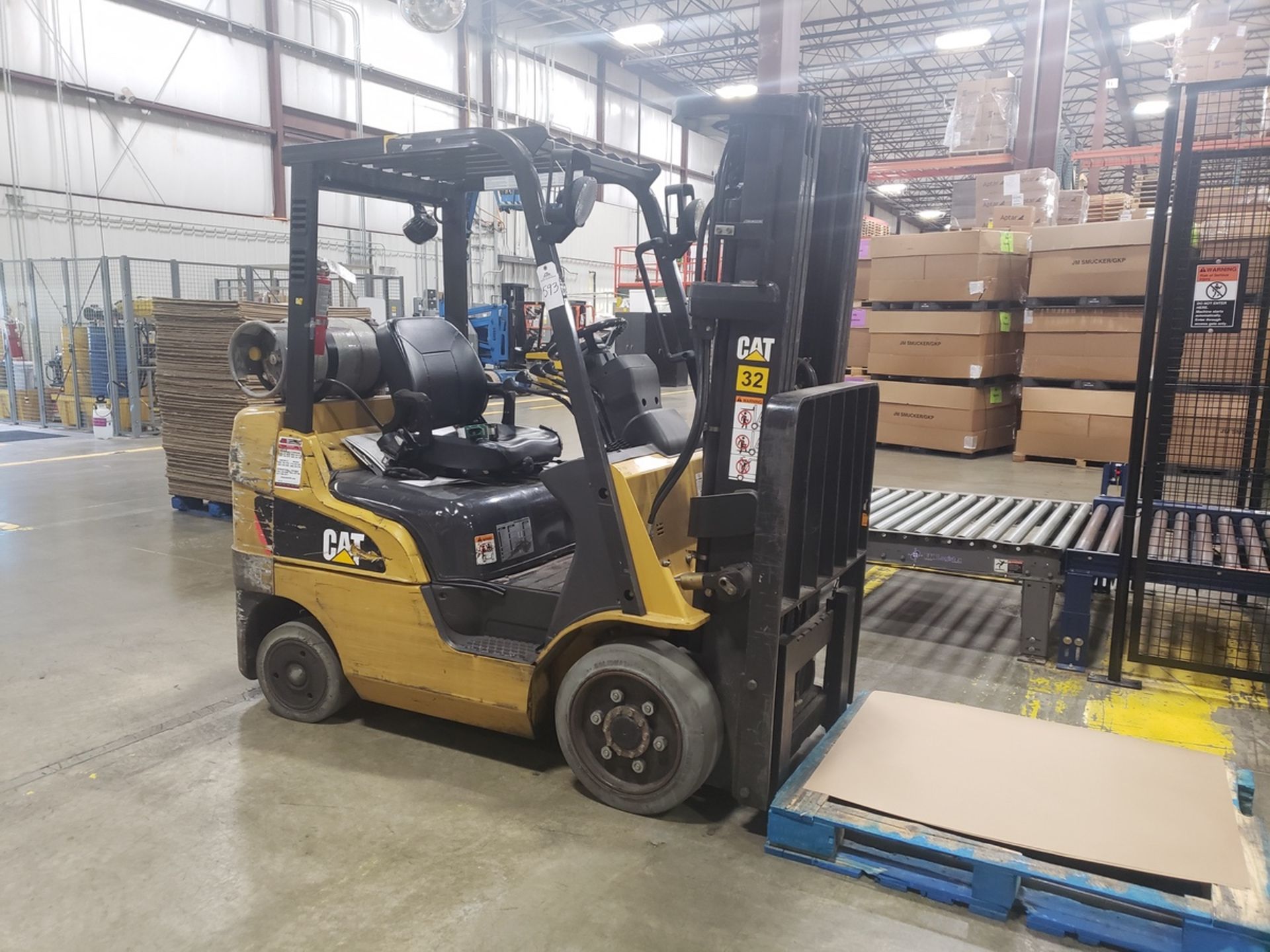 Caterpillar LP Forklift, 4750 Lb Capacity, Side Shift, 33251 Hours, M# C5000, S/N AT | Rig Fee $150