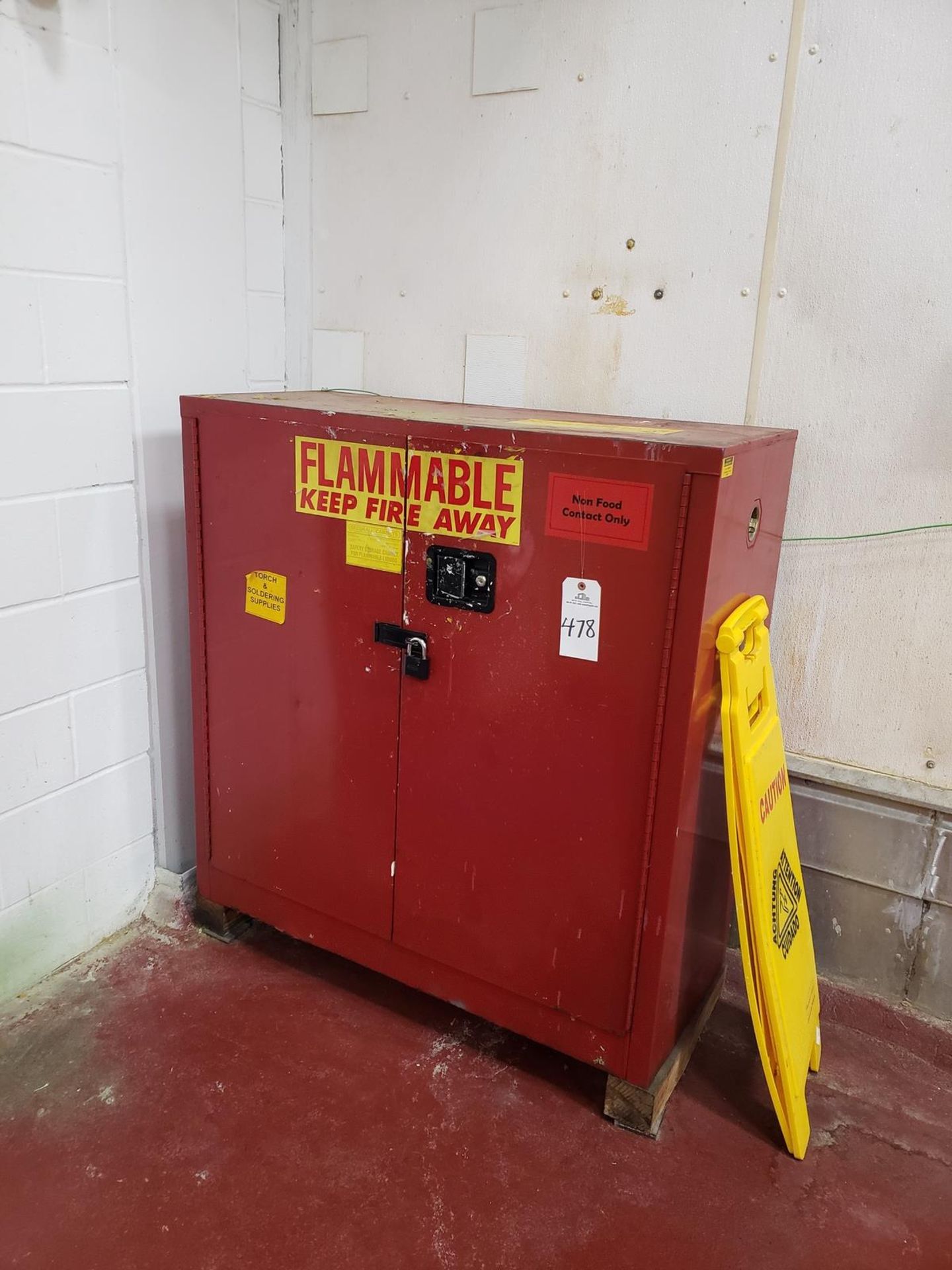Flammable Storage Cabinet | Rig Fee $75