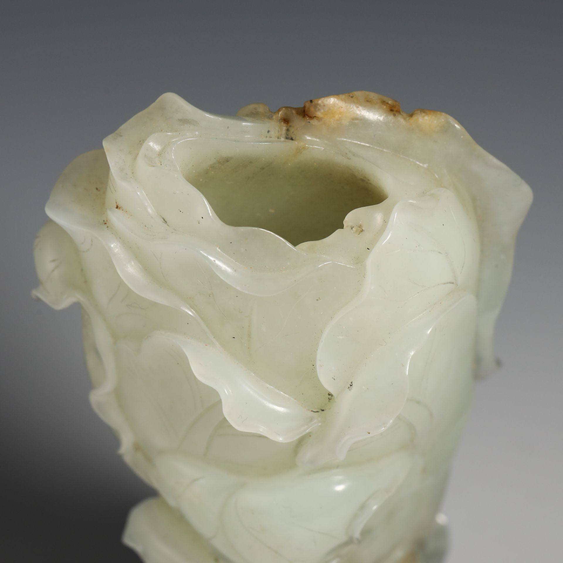 Qing Dynasty Hetian jade ornaments - Image 6 of 7