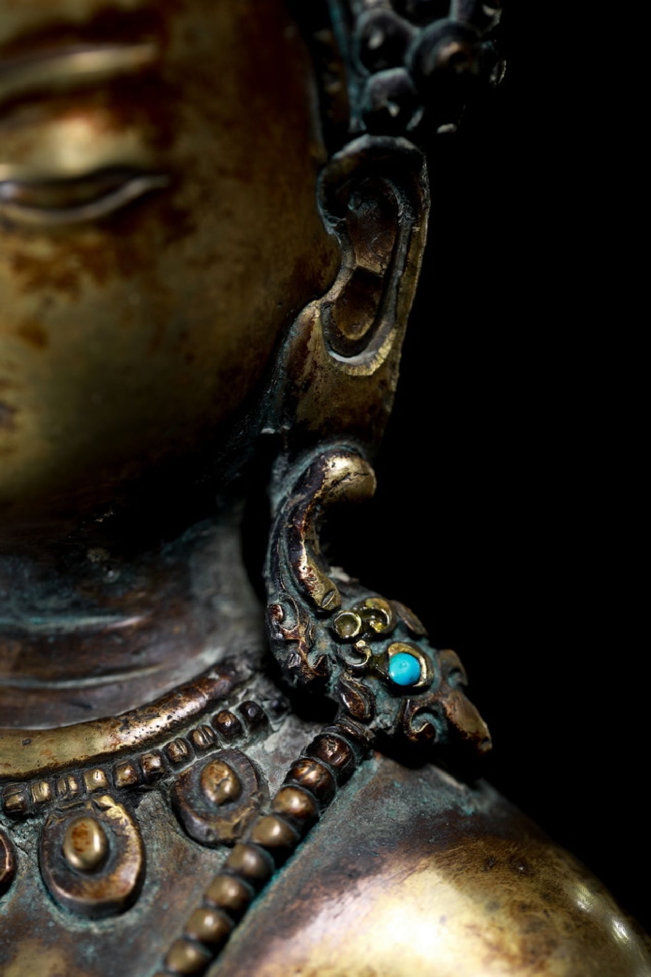 Kashmiri Style alloy bronze lotus hand Bodhisattva from the 13th century - Image 15 of 16