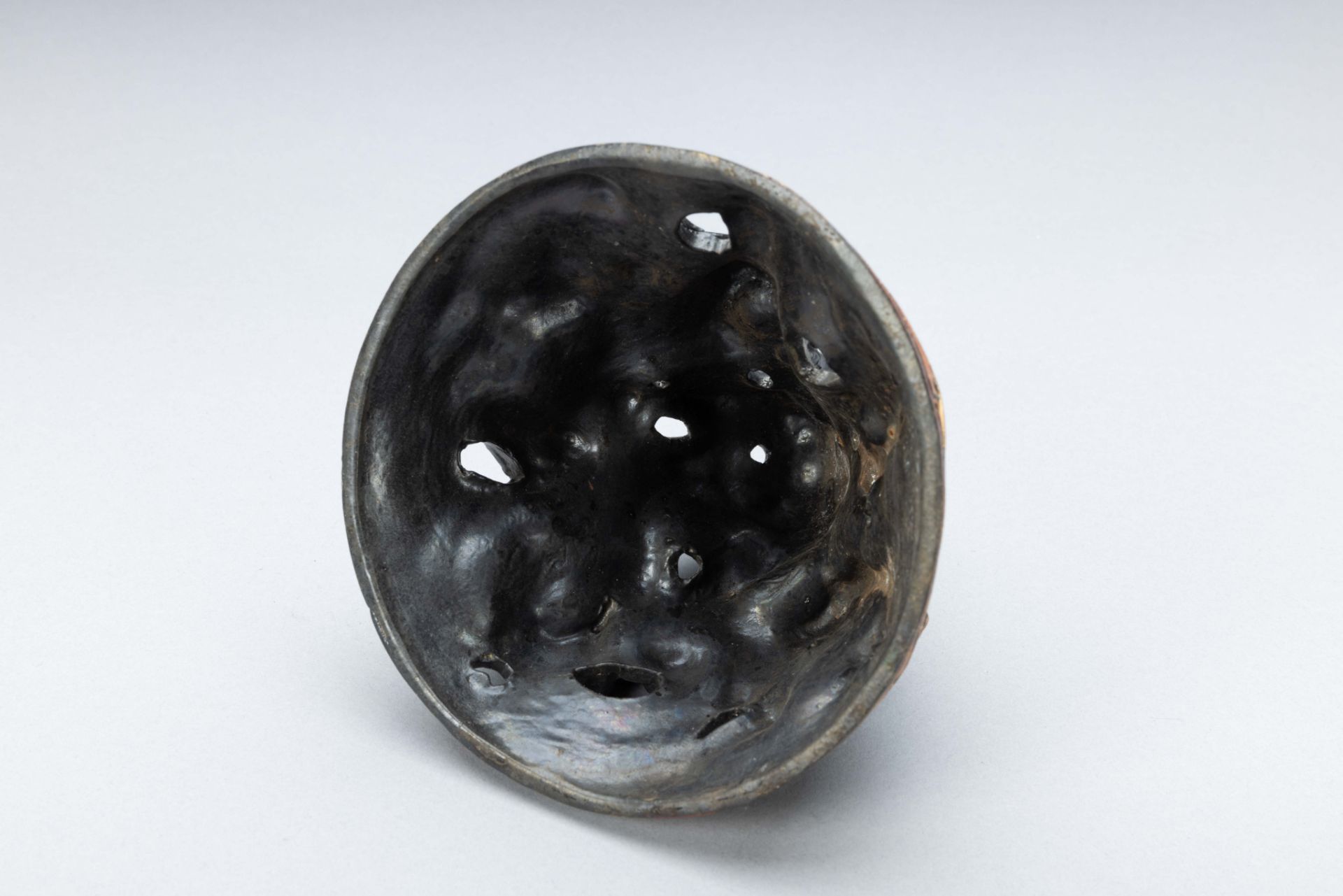 Copper tire boshan censer from the Han dynasty - Bild 5 aus 9
