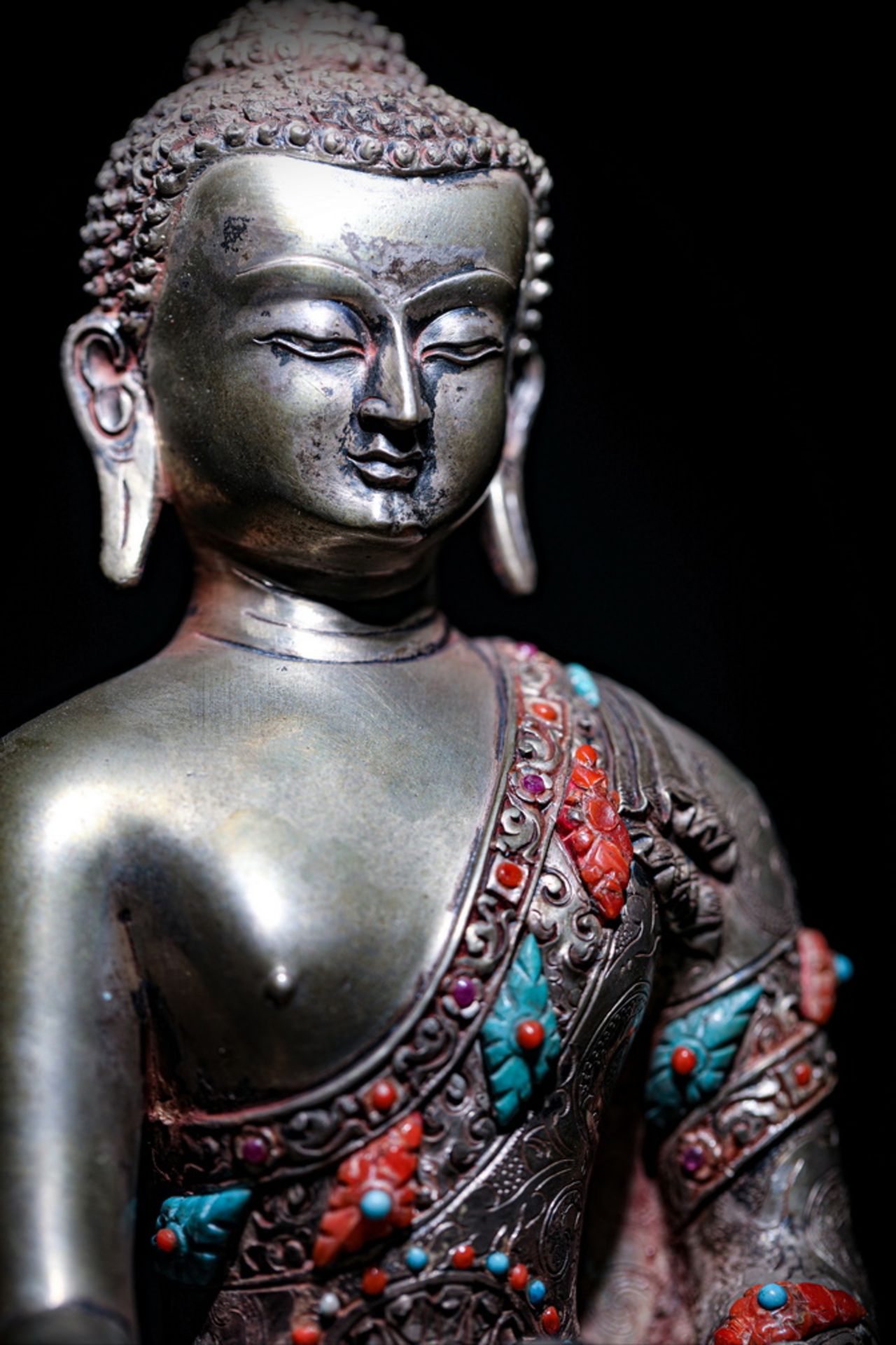 Solid silver gemstone inlaid with Sakyamuni Buddha from the Qing  dynasty - Image 5 of 10