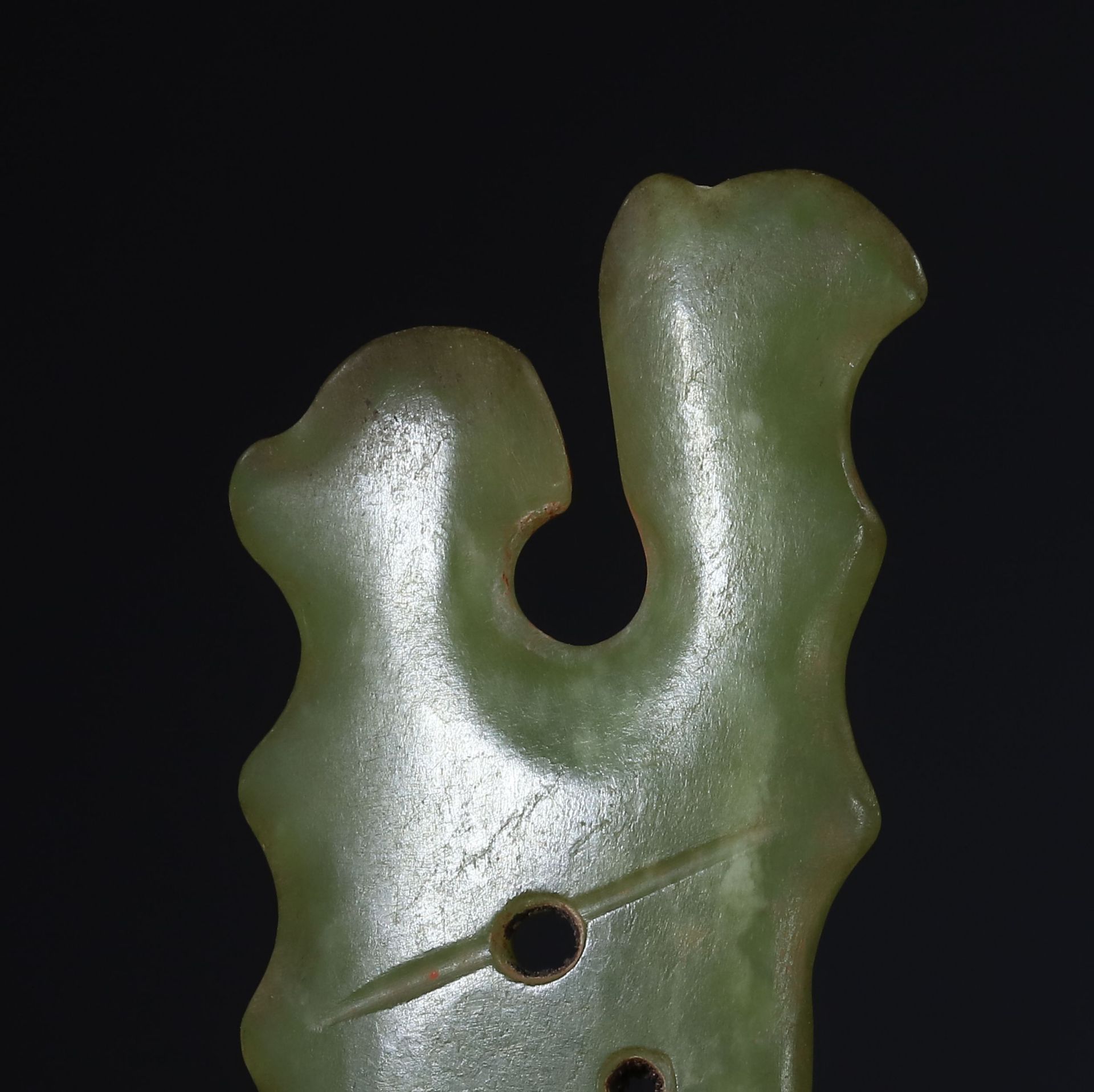Dragon handle shaped device from the Shang dynasty  - Bild 3 aus 5