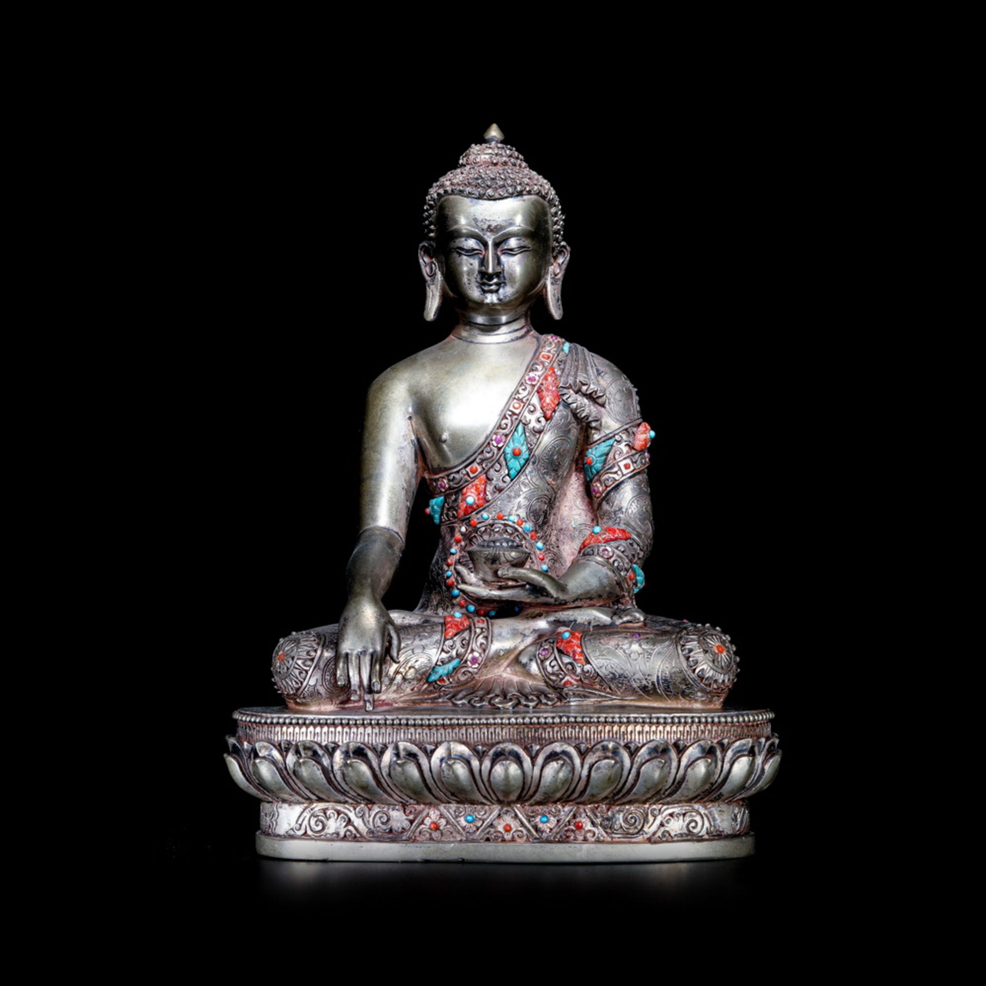 Solid silver gemstone inlaid with Sakyamuni Buddha from the Qing  dynasty