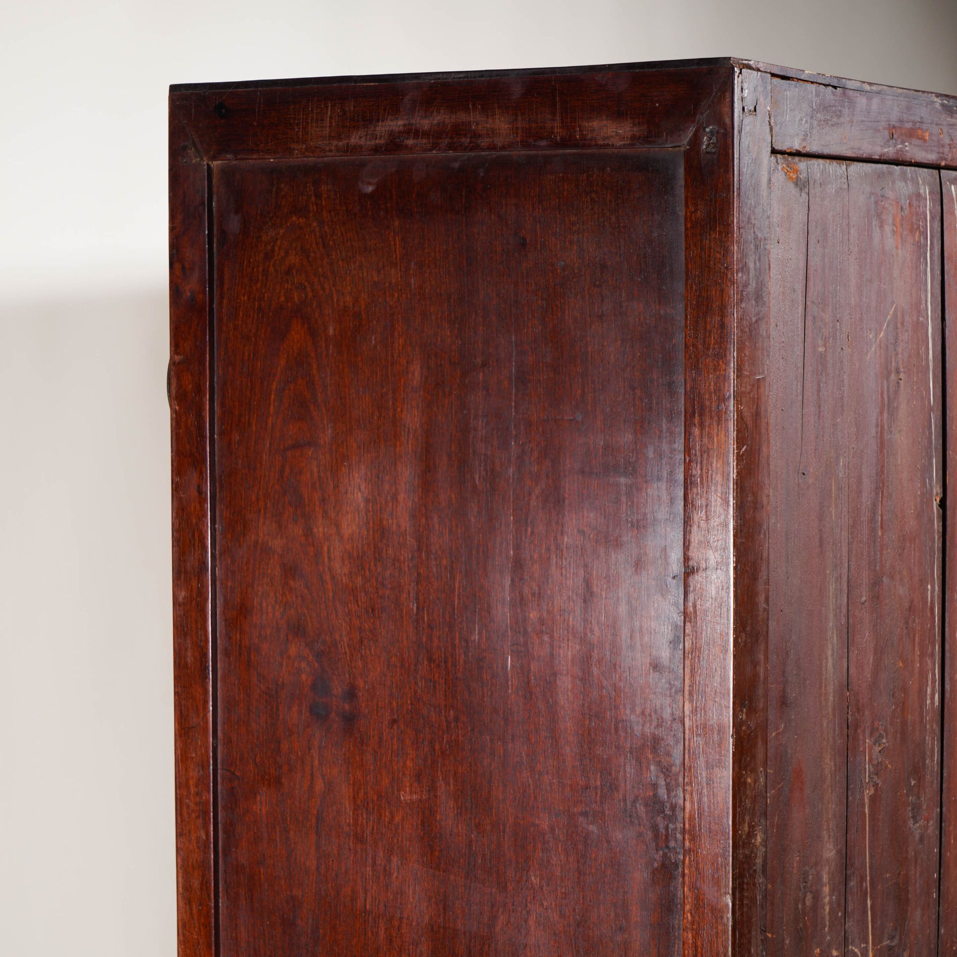 Huanghua pear square corner cabinet  from  the Qing  dynasty - Bild 10 aus 11