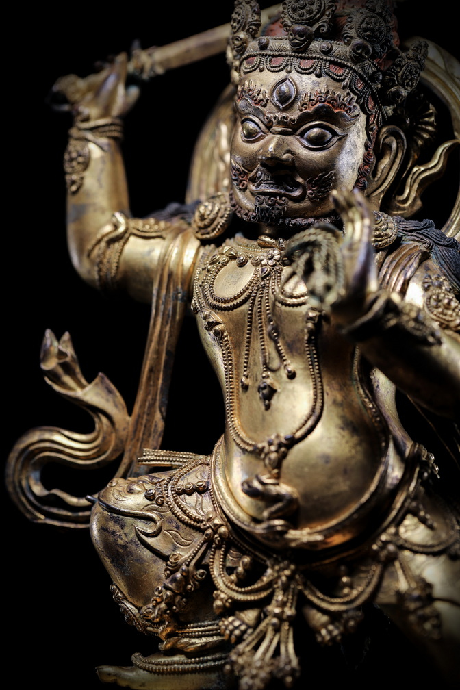 Daming Xuande Gilt bronze Acalanatha - Image 5 of 8