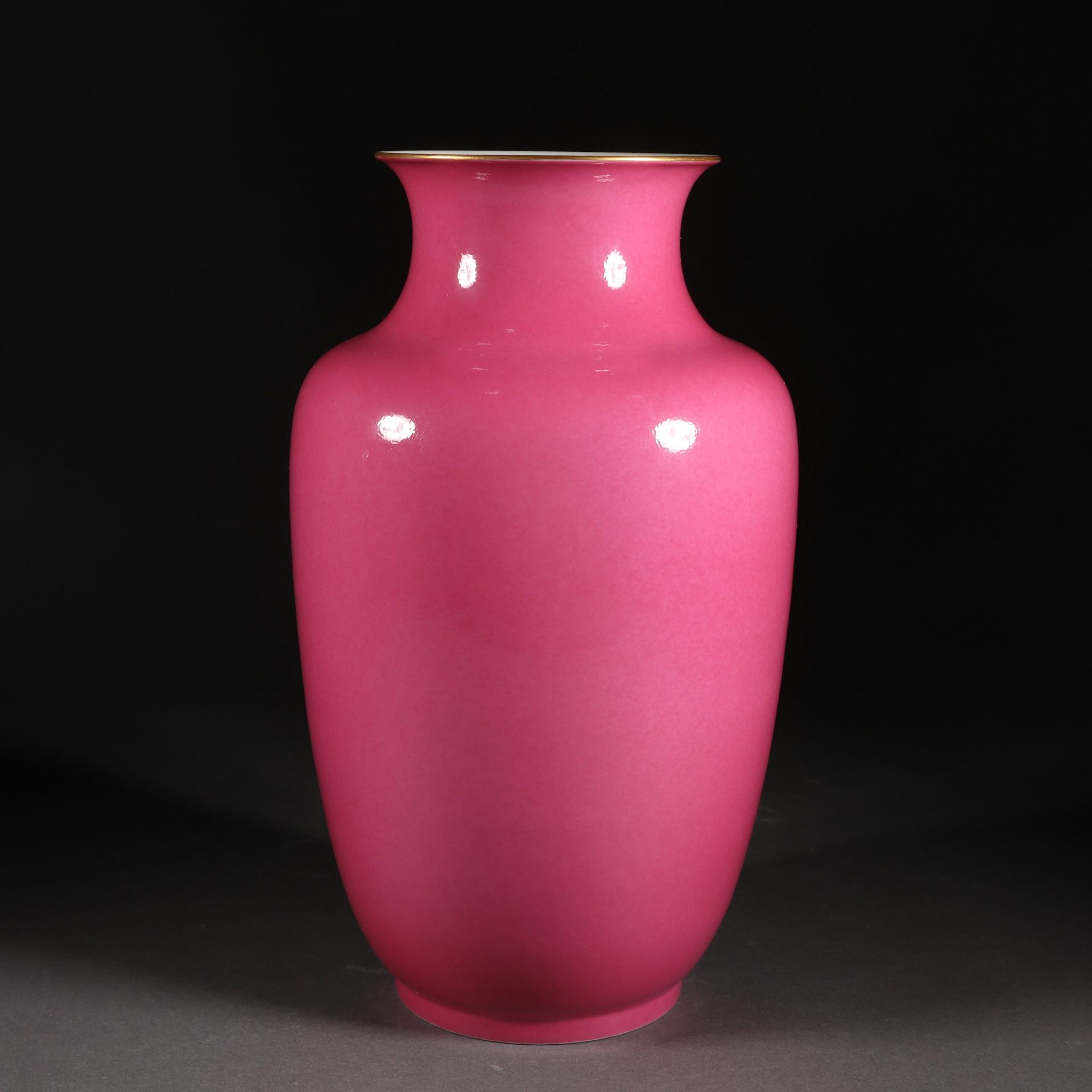 Carmine red lantern-shaped vase - Image 6 of 9