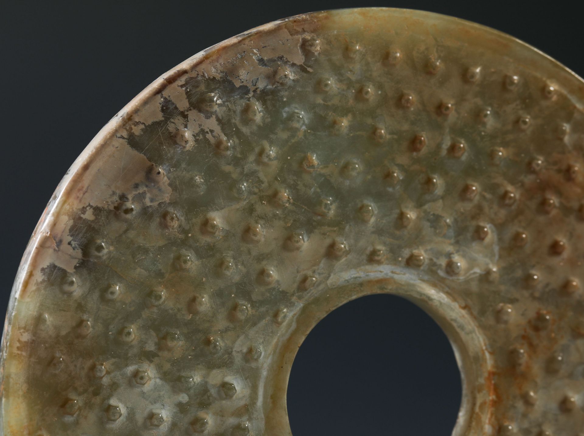 Hetian jade drum nail grain jade wall from  the Han dynasty - Bild 3 aus 6