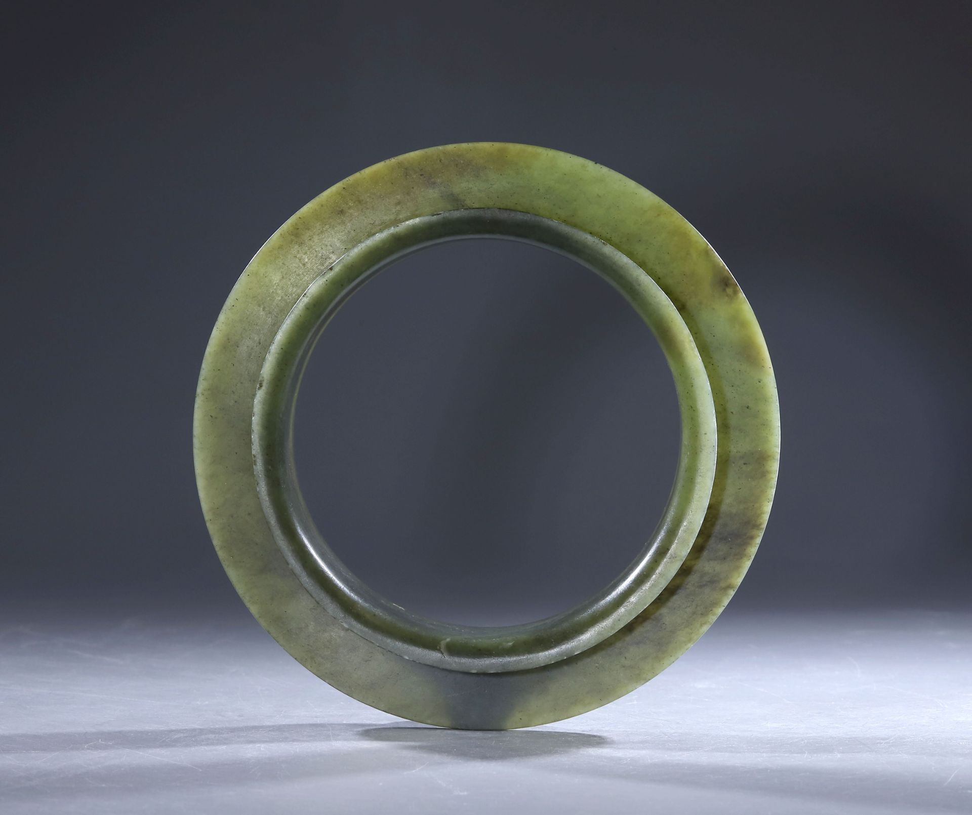 Blue jade ring from Shang dynasty - Bild 2 aus 5