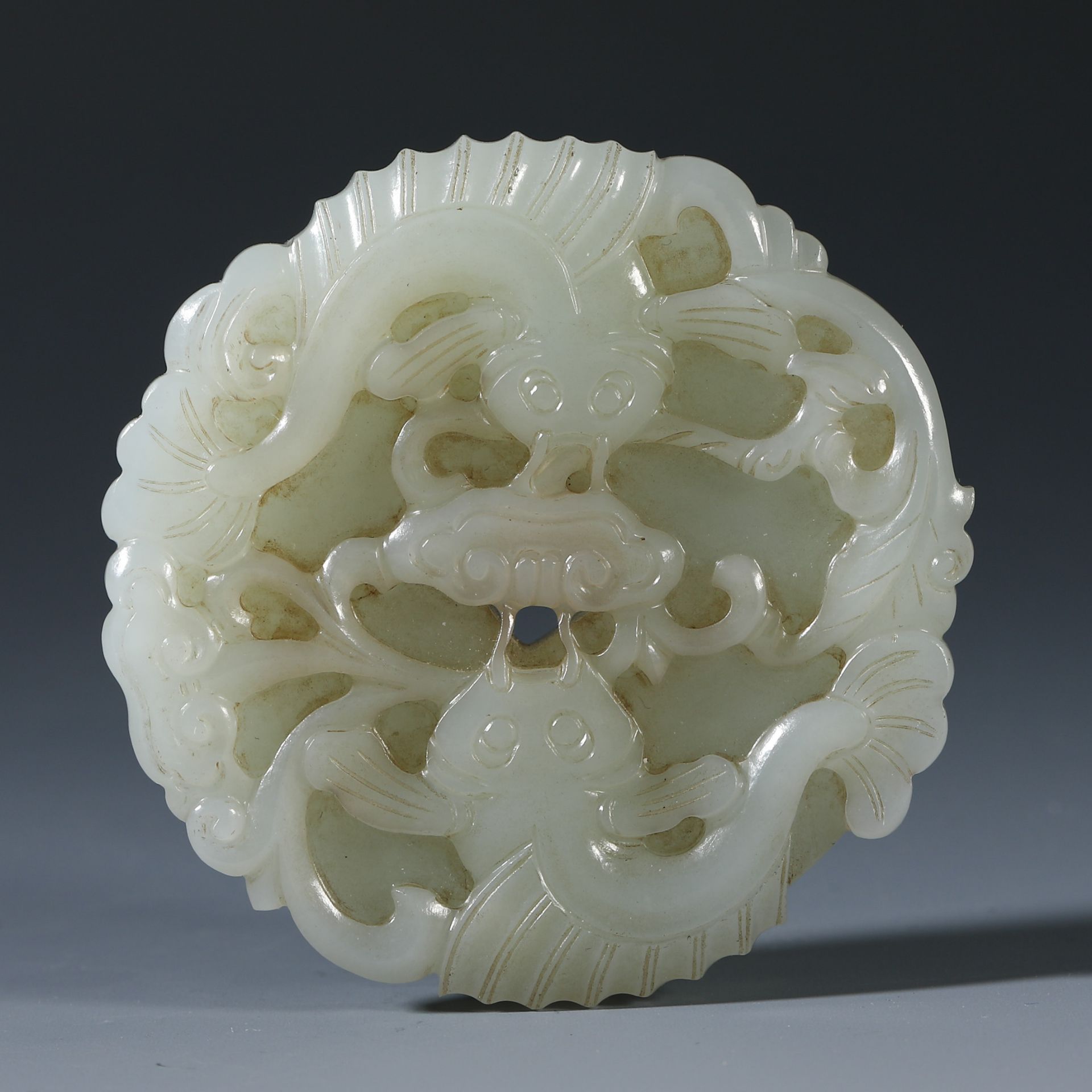 Hetian Jade pendant Surplus every year from  the Qing dynasty