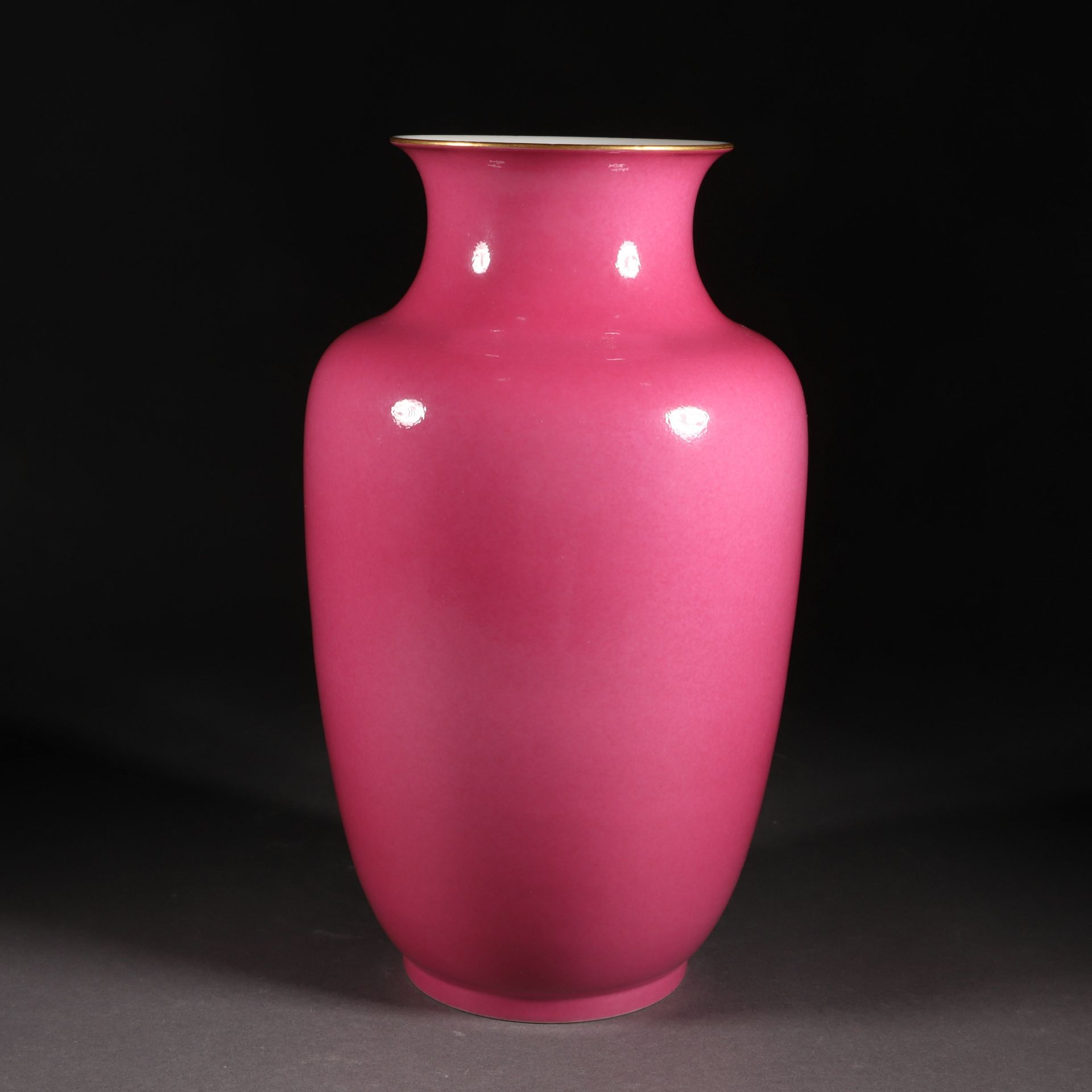 Carmine red lantern-shaped vase - Image 5 of 9