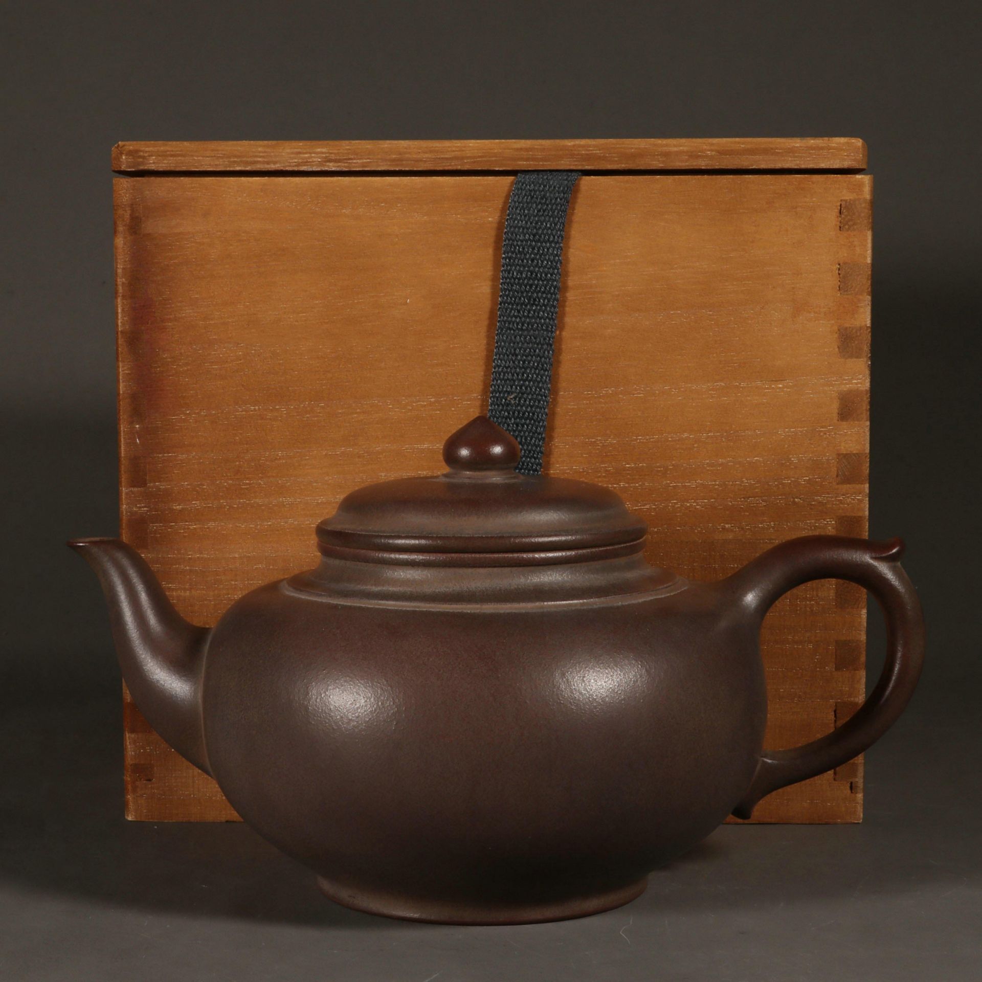 Purple clay pot from the Qing Dynasty