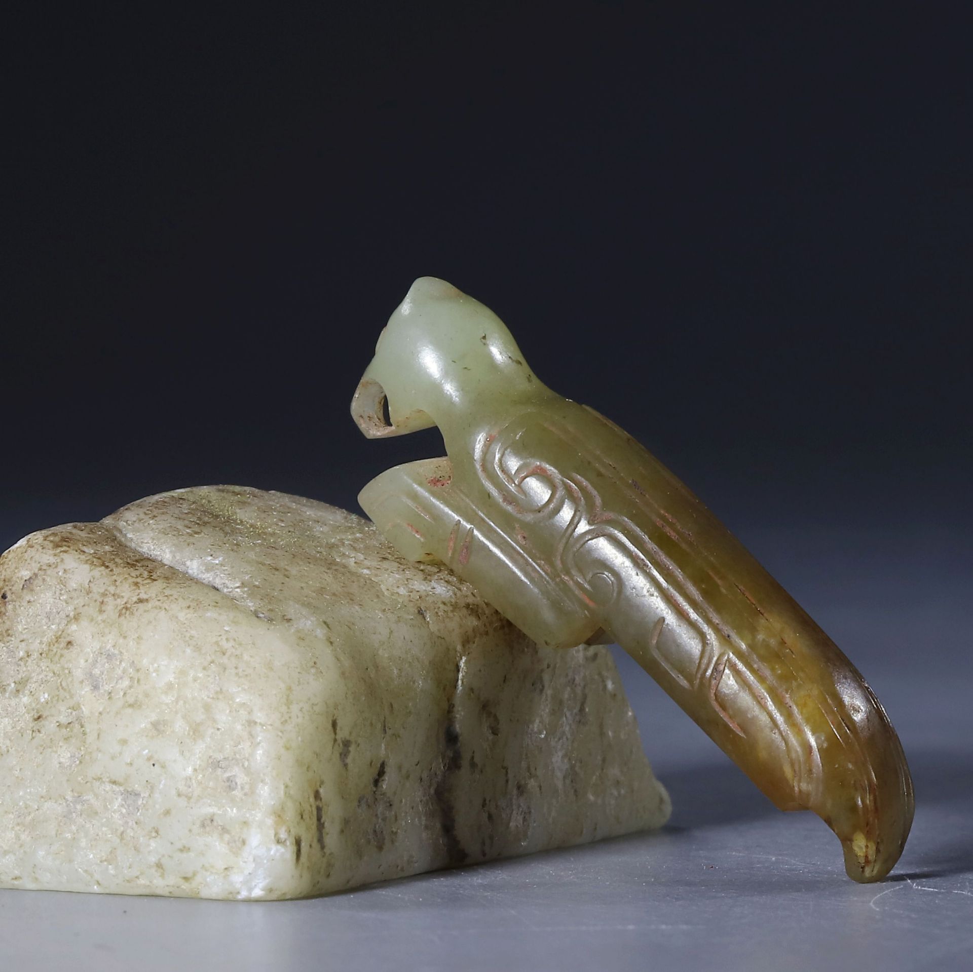 Jade mantis from the Zhou dynasty