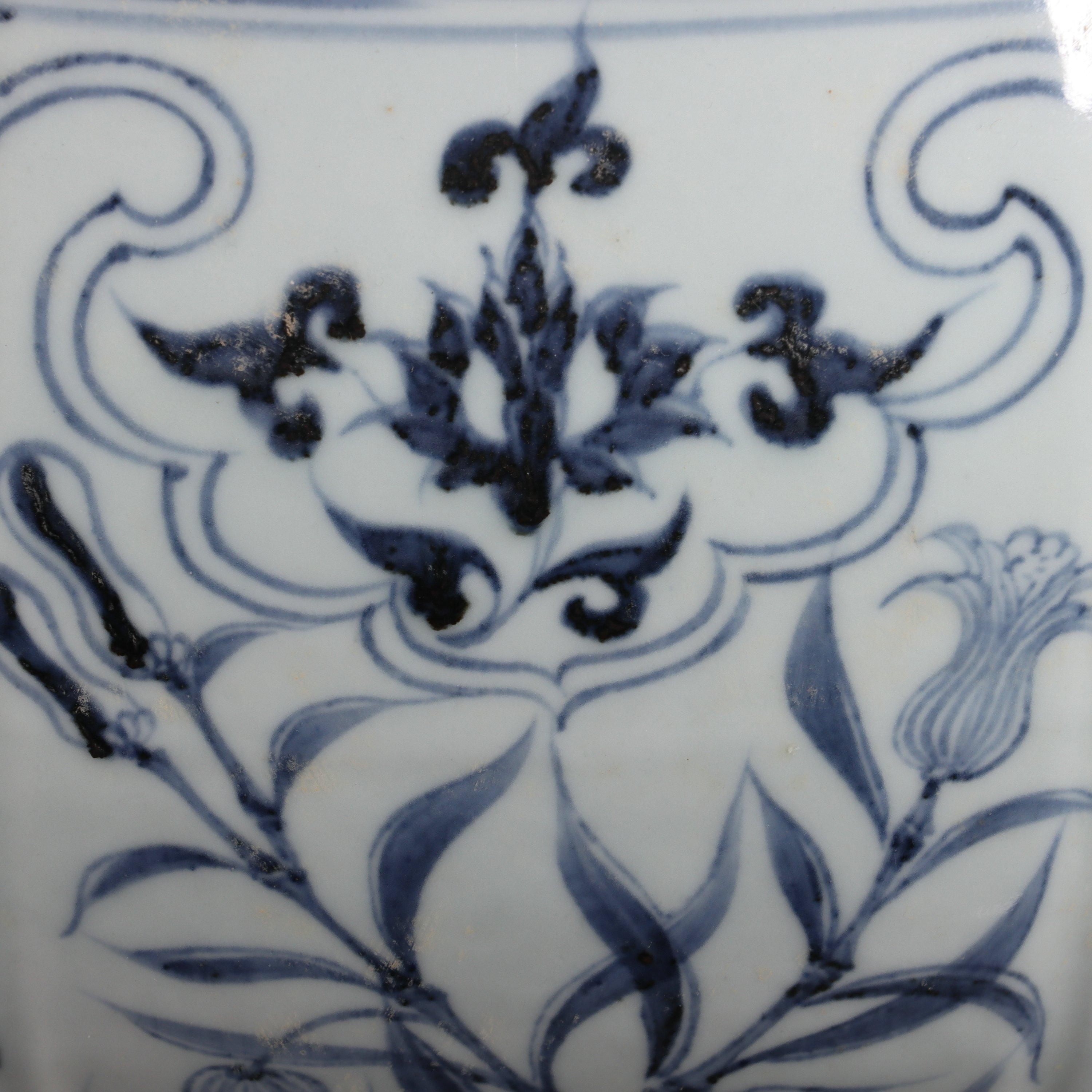 Blue and white flower pattern Cover pot - Image 6 of 13