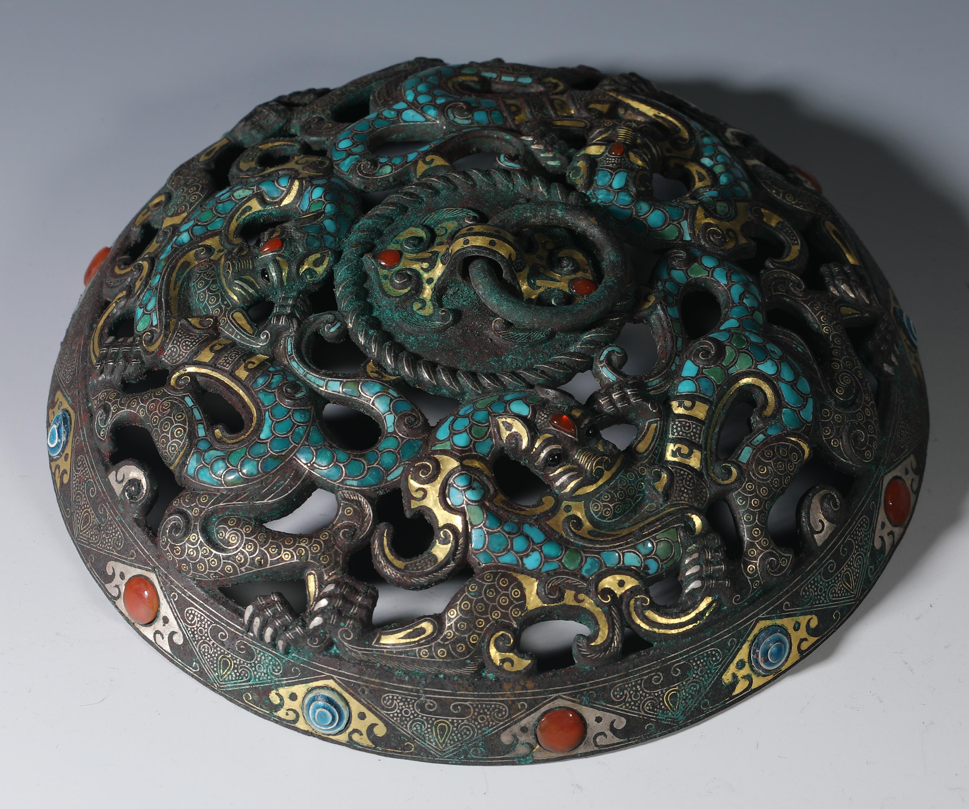 Gilded bronze and gold incense burner from the Han dynasty   - Image 8 of 11