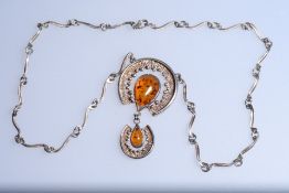 Collier mit Bernstein