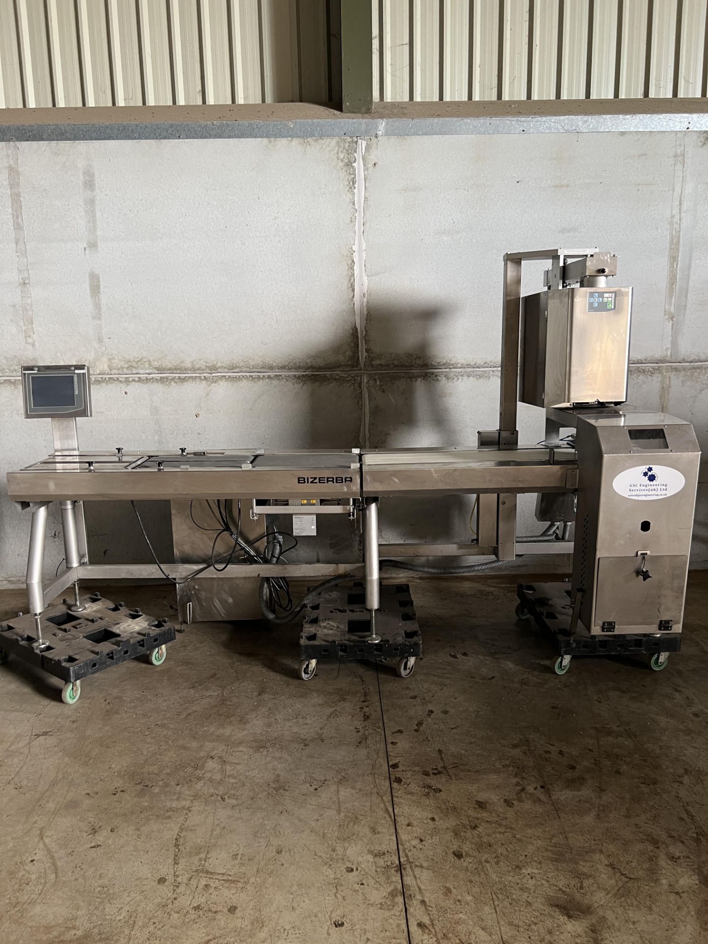 Checkweigher + label applicator