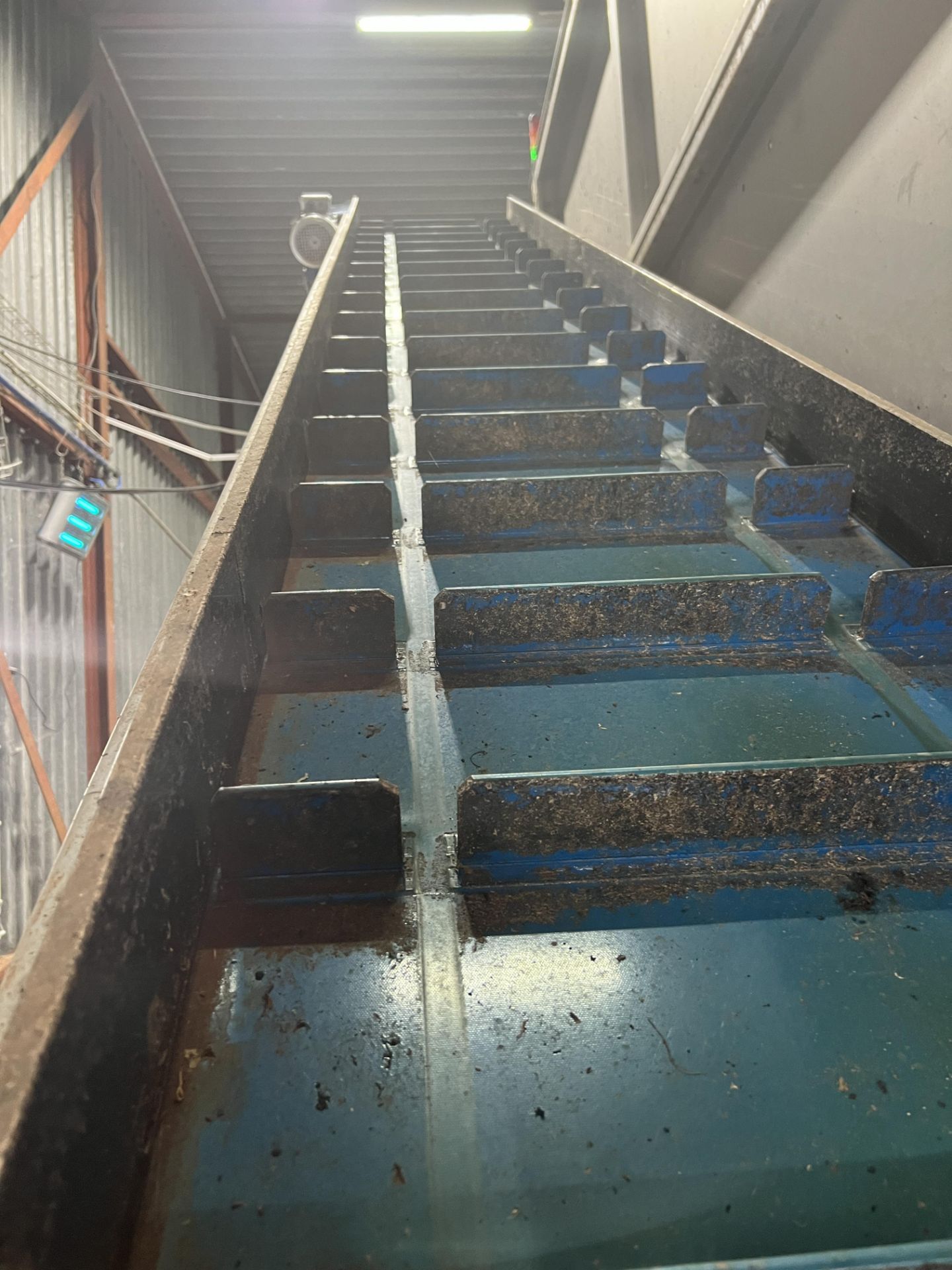 Elevator conveyor - Image 2 of 2