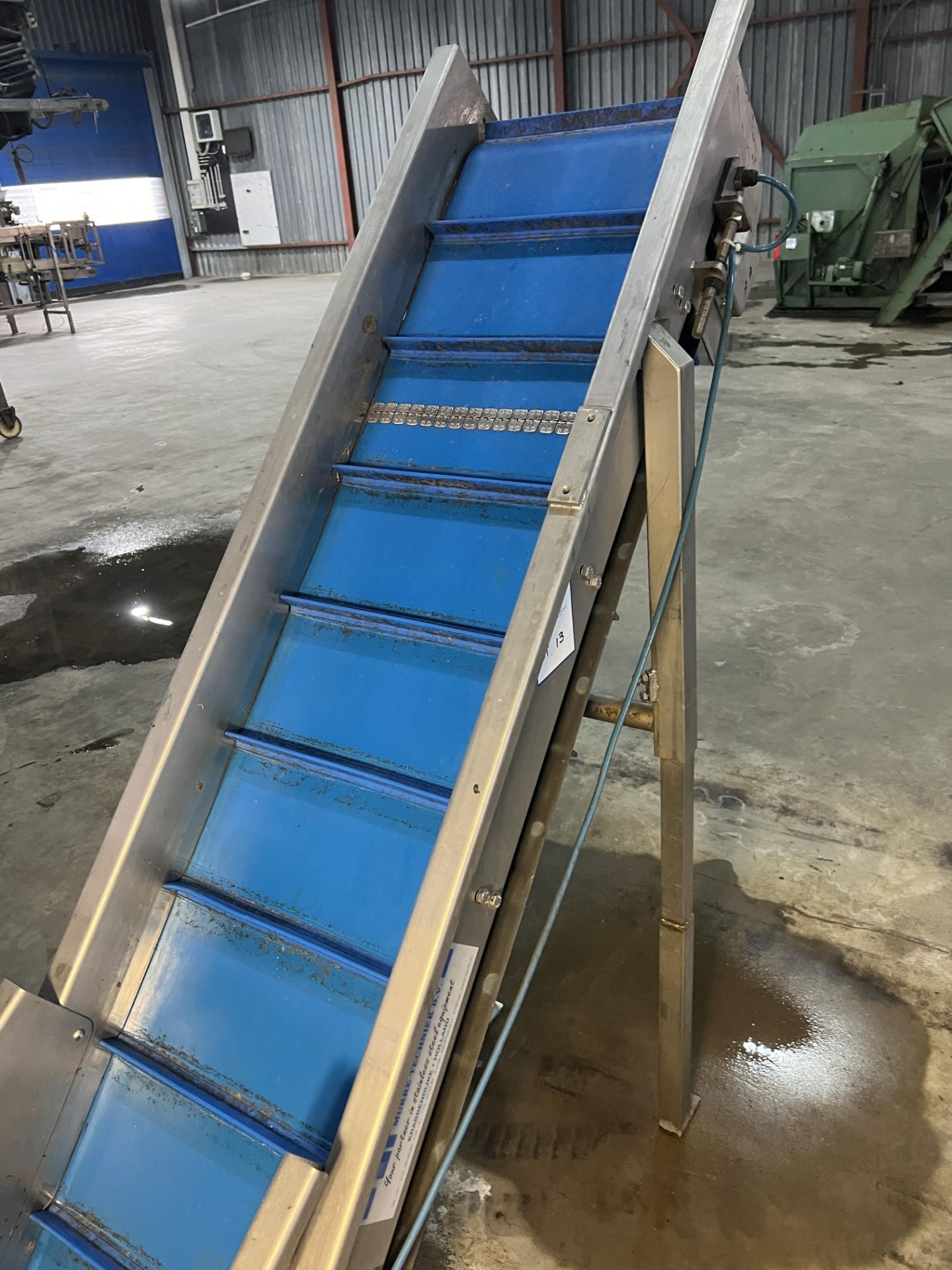 Elevator conveyor - Image 2 of 2