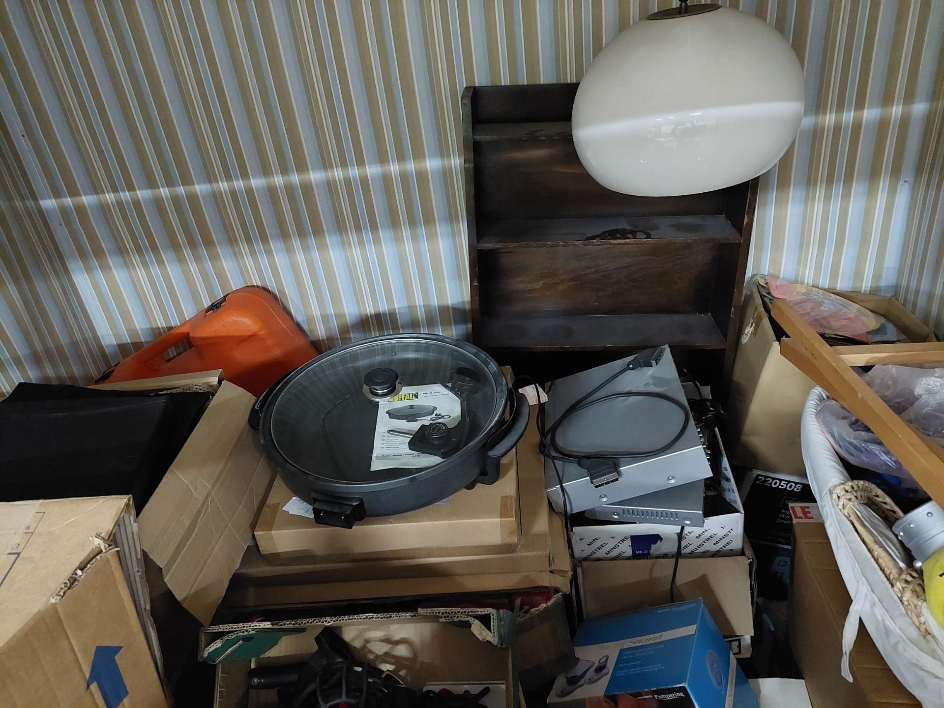 Contents of Storage Box - mixed storage/car boot sale items. NO VAT. - Image 2 of 2