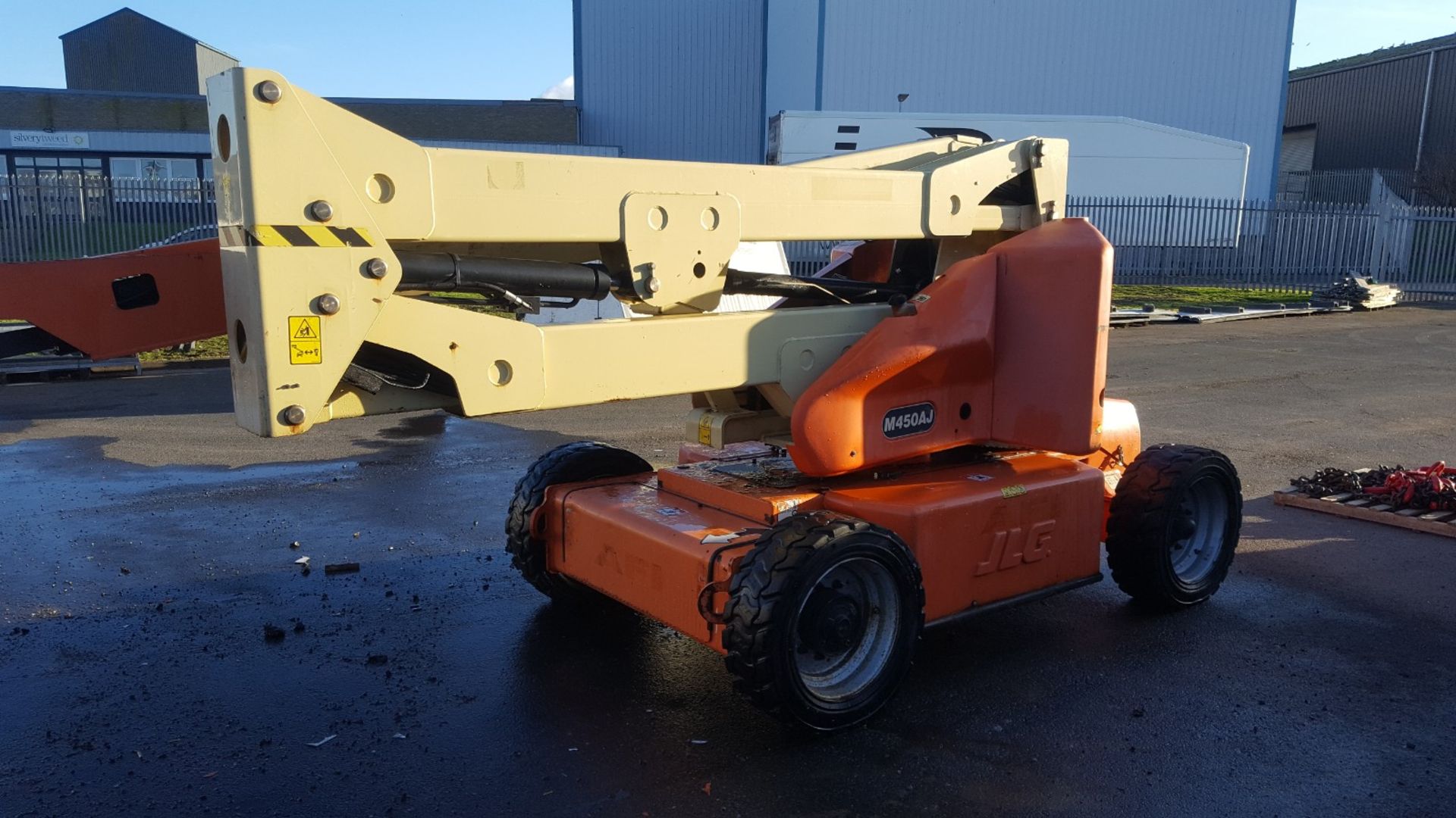 JLG M450AJ Wheeled Boom Lift Access Platform. See description. - Image 6 of 9