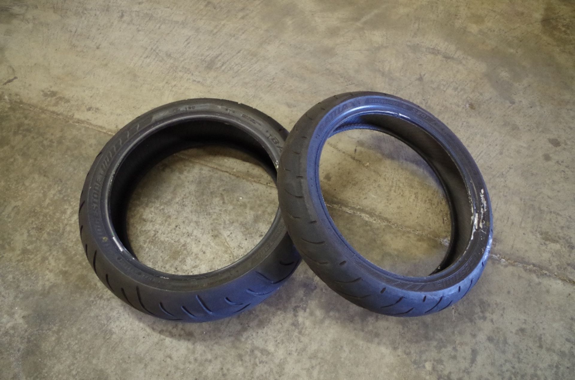 2 x Bridgestone Motorcycle Tyres. 180/55ZR17 and 120/70ZR17. NO VAT. - Image 3 of 3