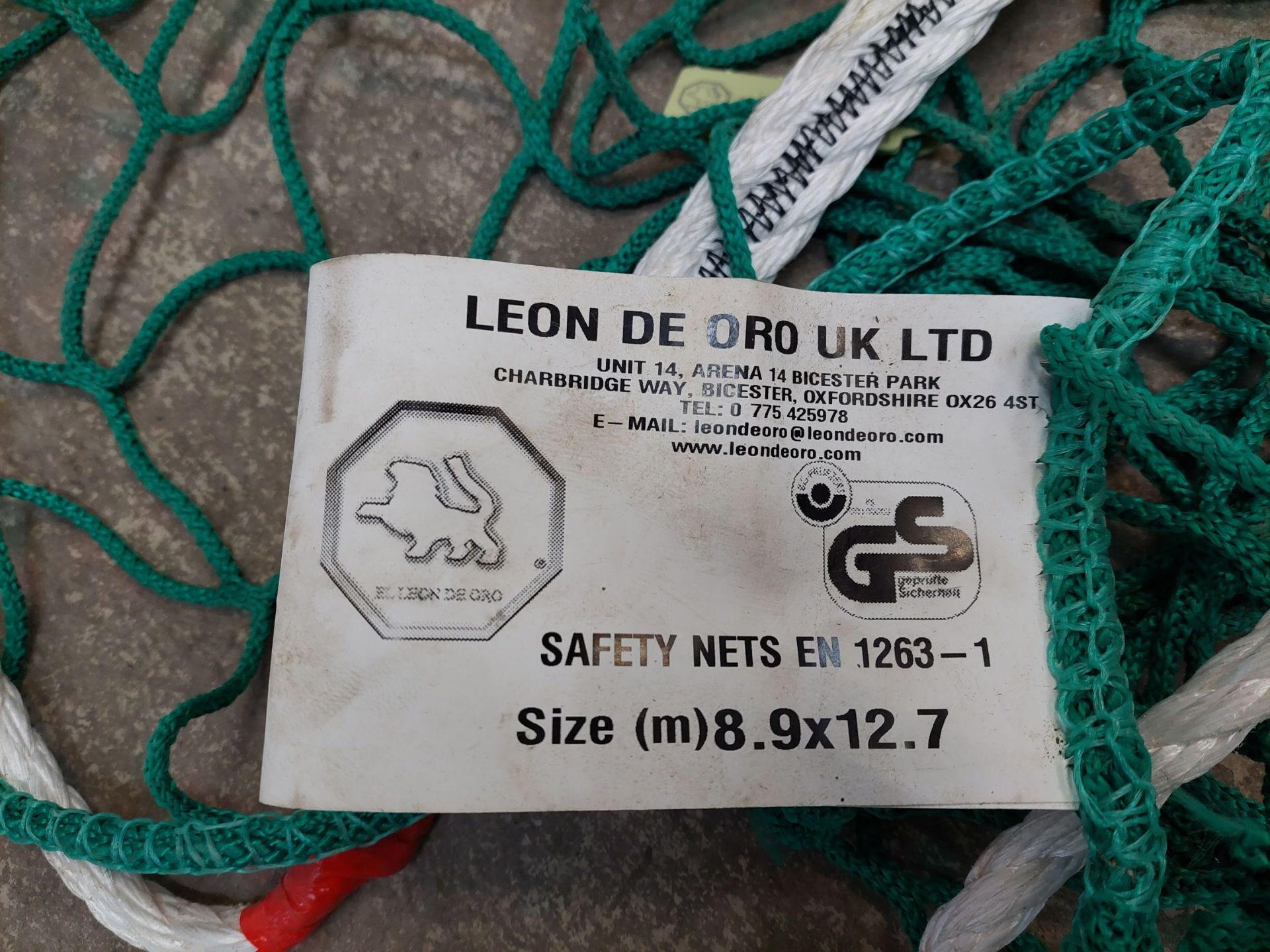 Safety netting - Leon De Oro. 8.9 x 12.7m. - Image 2 of 6